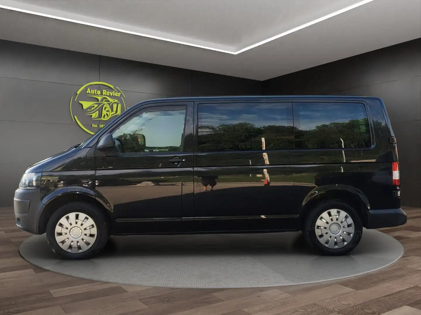 Volkswagen T5 Multivan T5 2.0 TDI Schwarz - 2