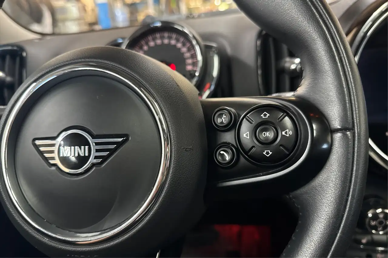 MINI Countryman снимка MINI Countryman