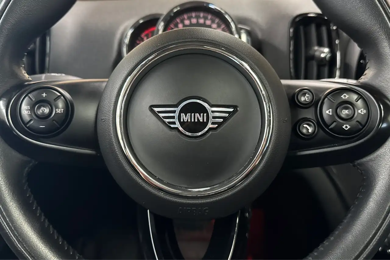 MINI Countryman снимка MINI Countryman