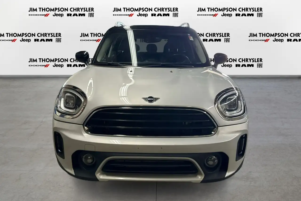 MINI Countryman снимка MINI Countryman