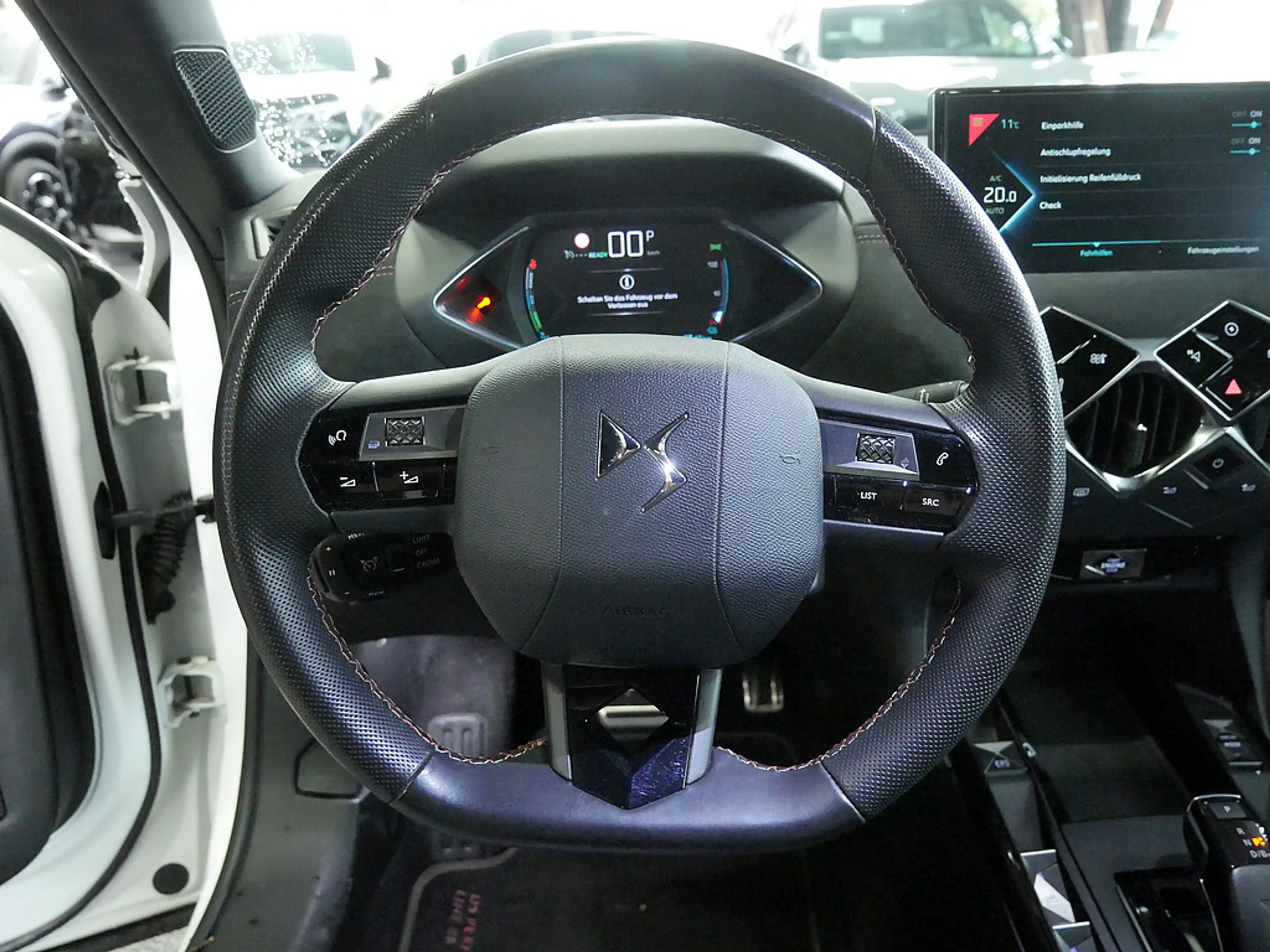 DS Automobiles DS 3 Crossback E-Tense Perfomance Line+ LED — photo 13