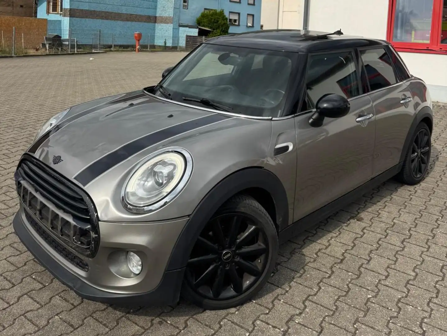 MINI Cooper D Cooper D,PANO,LEDER,LED Silber - 1