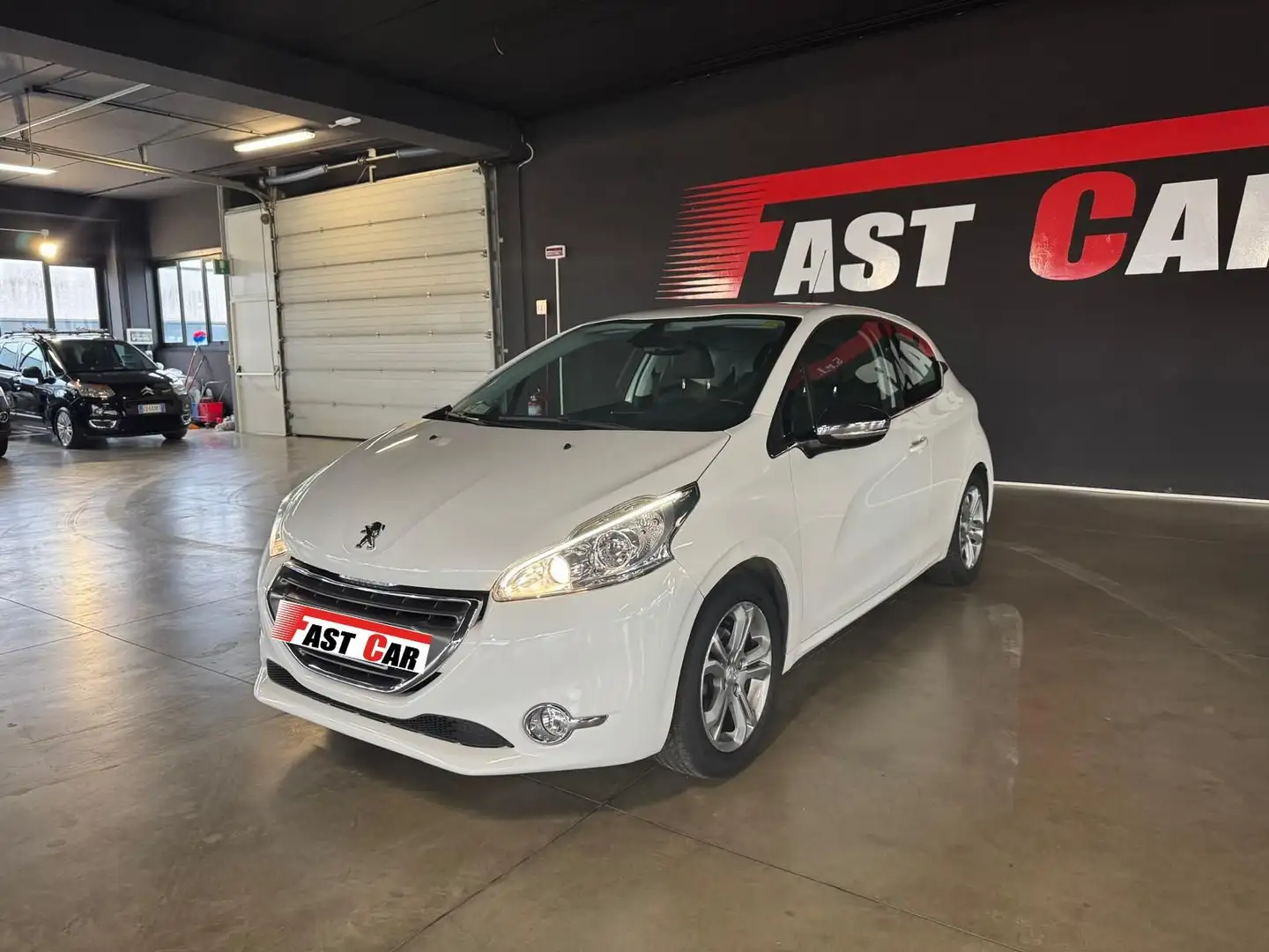Peugeot 208 1.2 VTi 82 CV 3 porte Active Bianco - 1