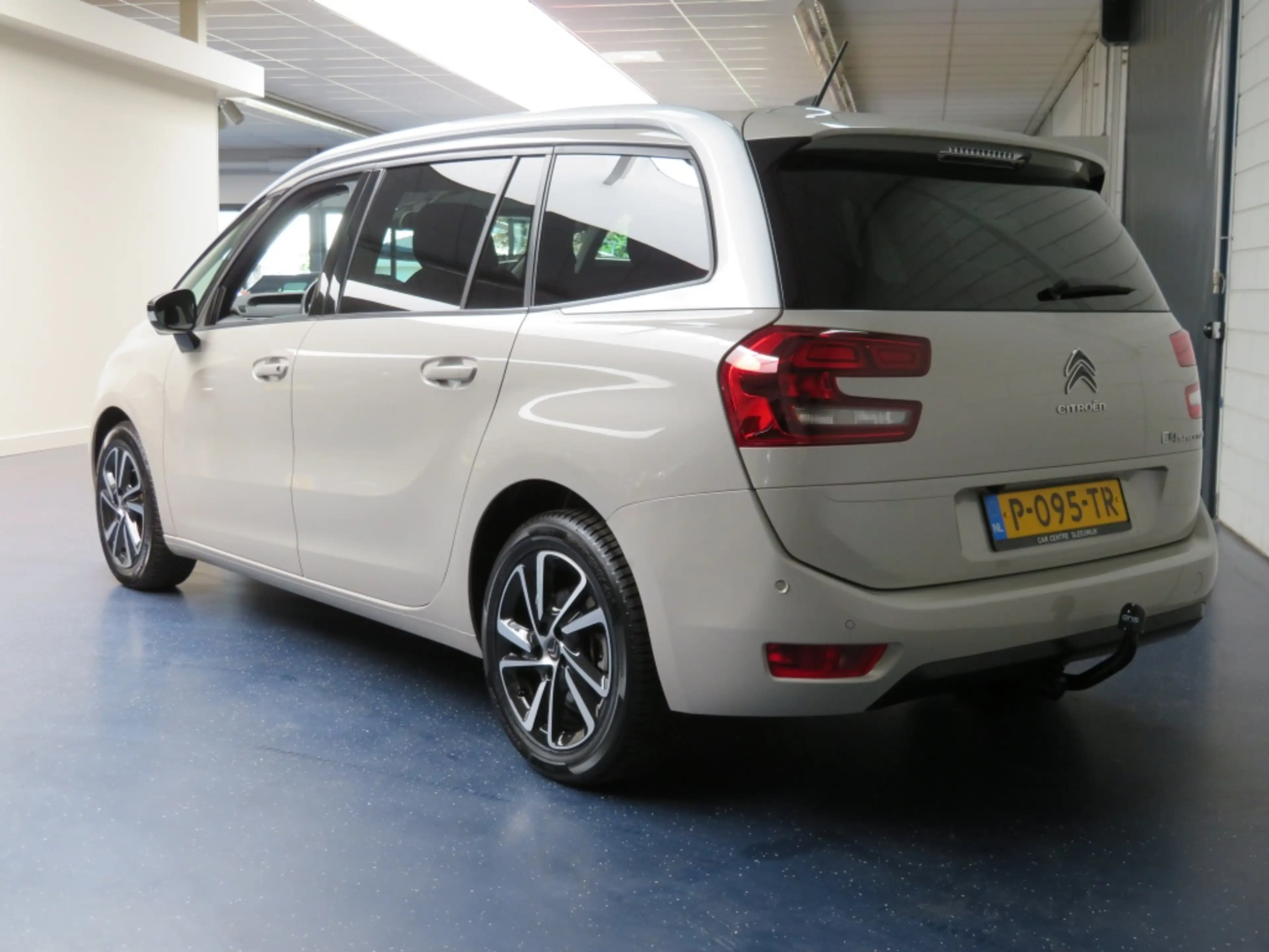 Citroen Grand C4 SpaceTourer 1.2 PureTech Shine — photo 3