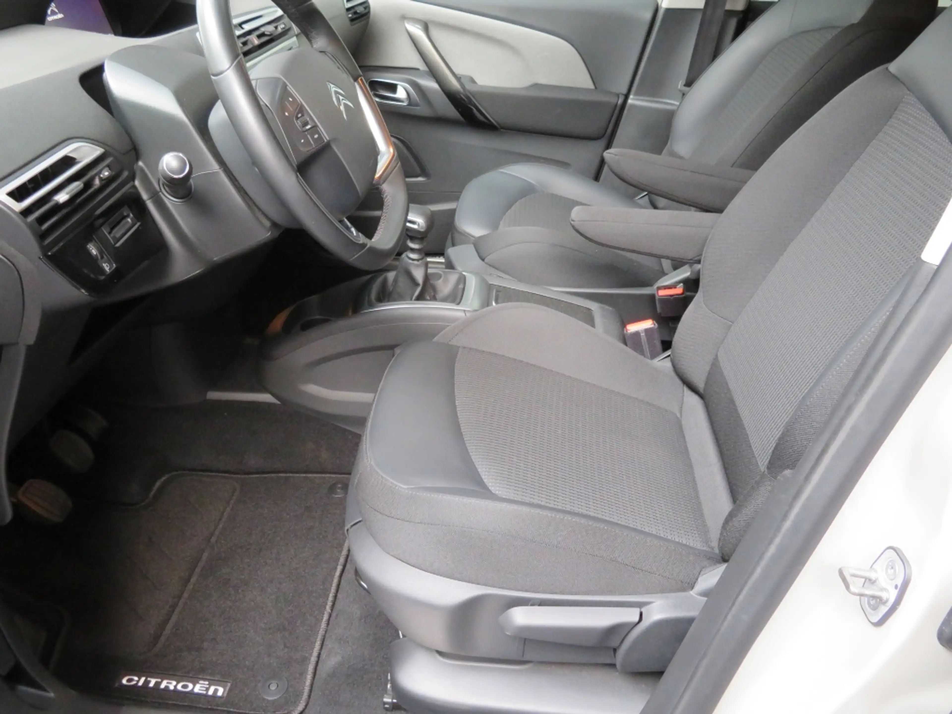 Citroen Grand C4 SpaceTourer 1.2 PureTech Shine — photo 4