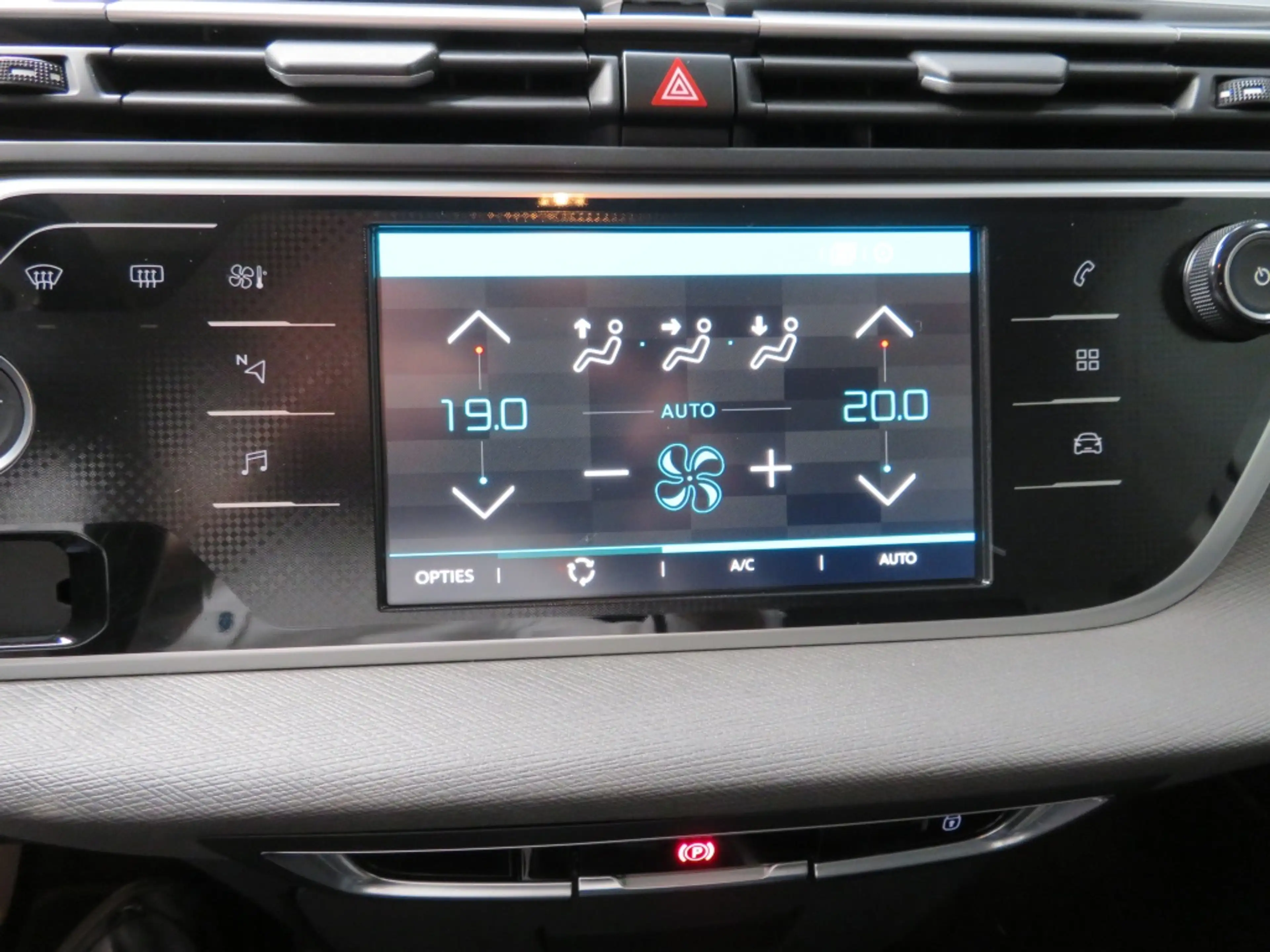 Citroen Grand C4 SpaceTourer 1.2 PureTech Shine — photo 11