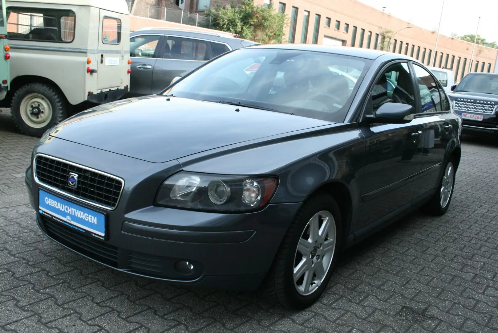 Volvo S40 Lim. 1.8 Momentum | ALU Felgen | Klima Grau - 2