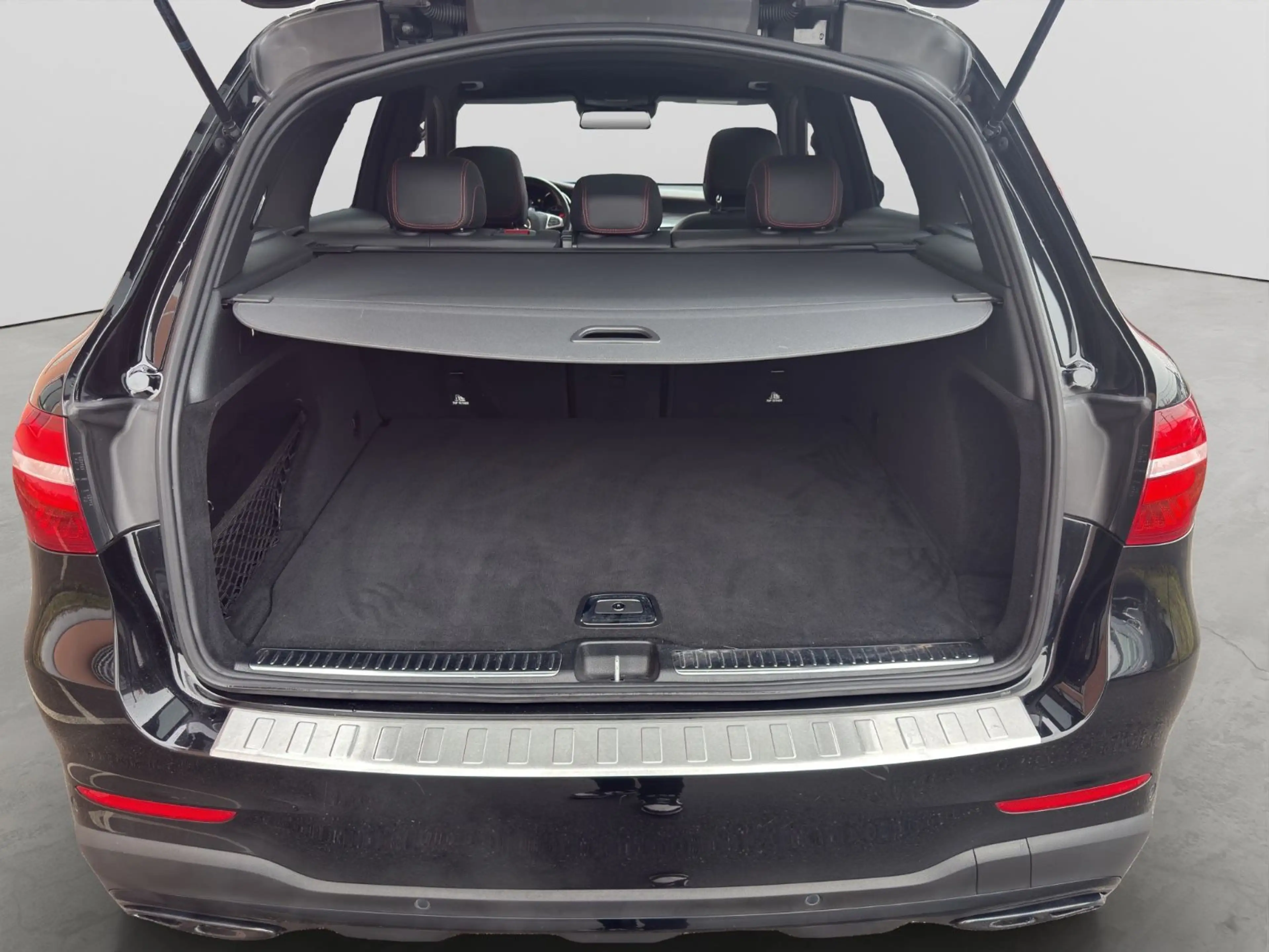 Mercedes-Benz GLC 43 AMG 4Matic — photo 16