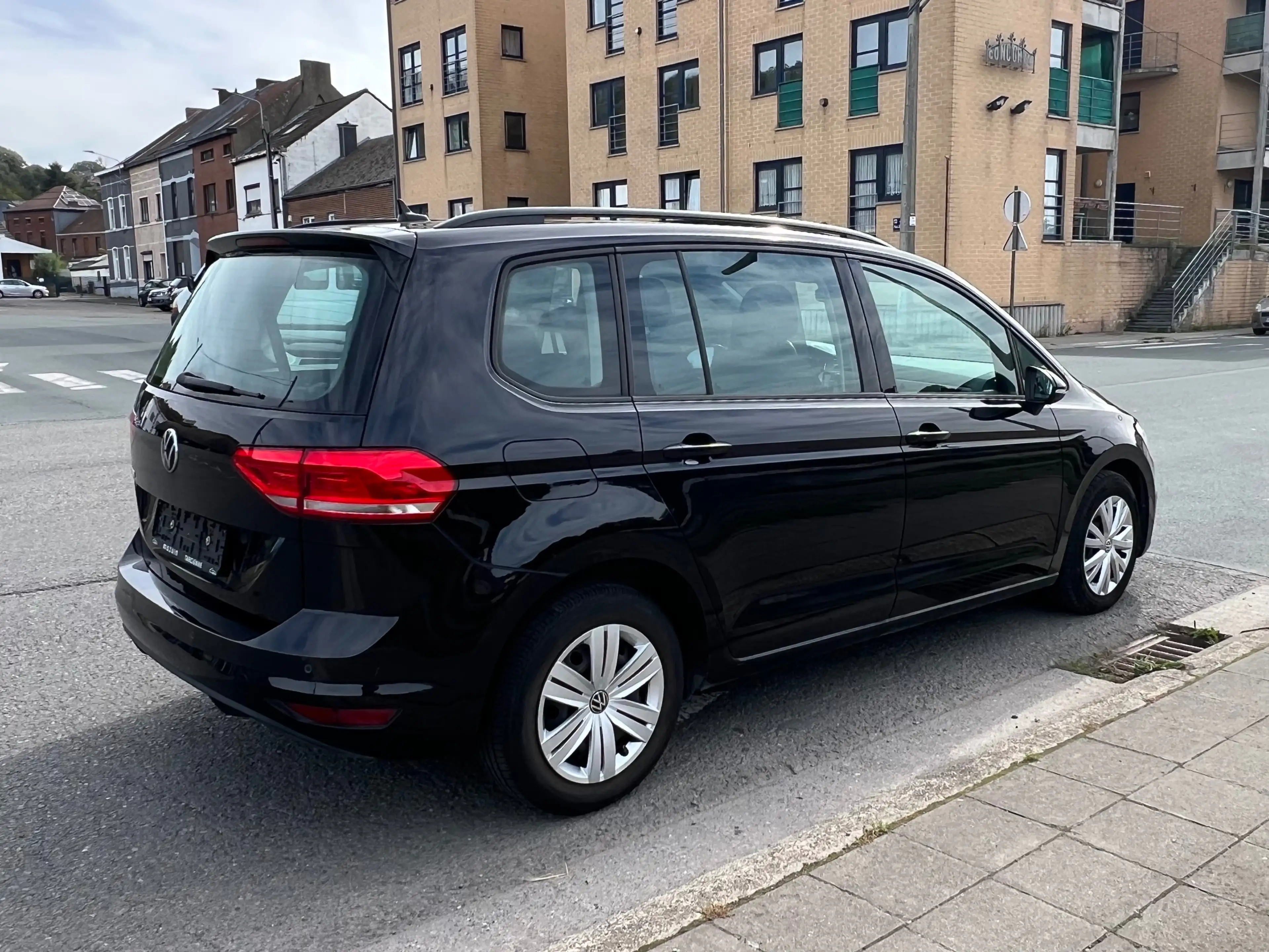 Volkswagen Touran Touran 1.5 TSI Highline  7 PLACES — photo 11