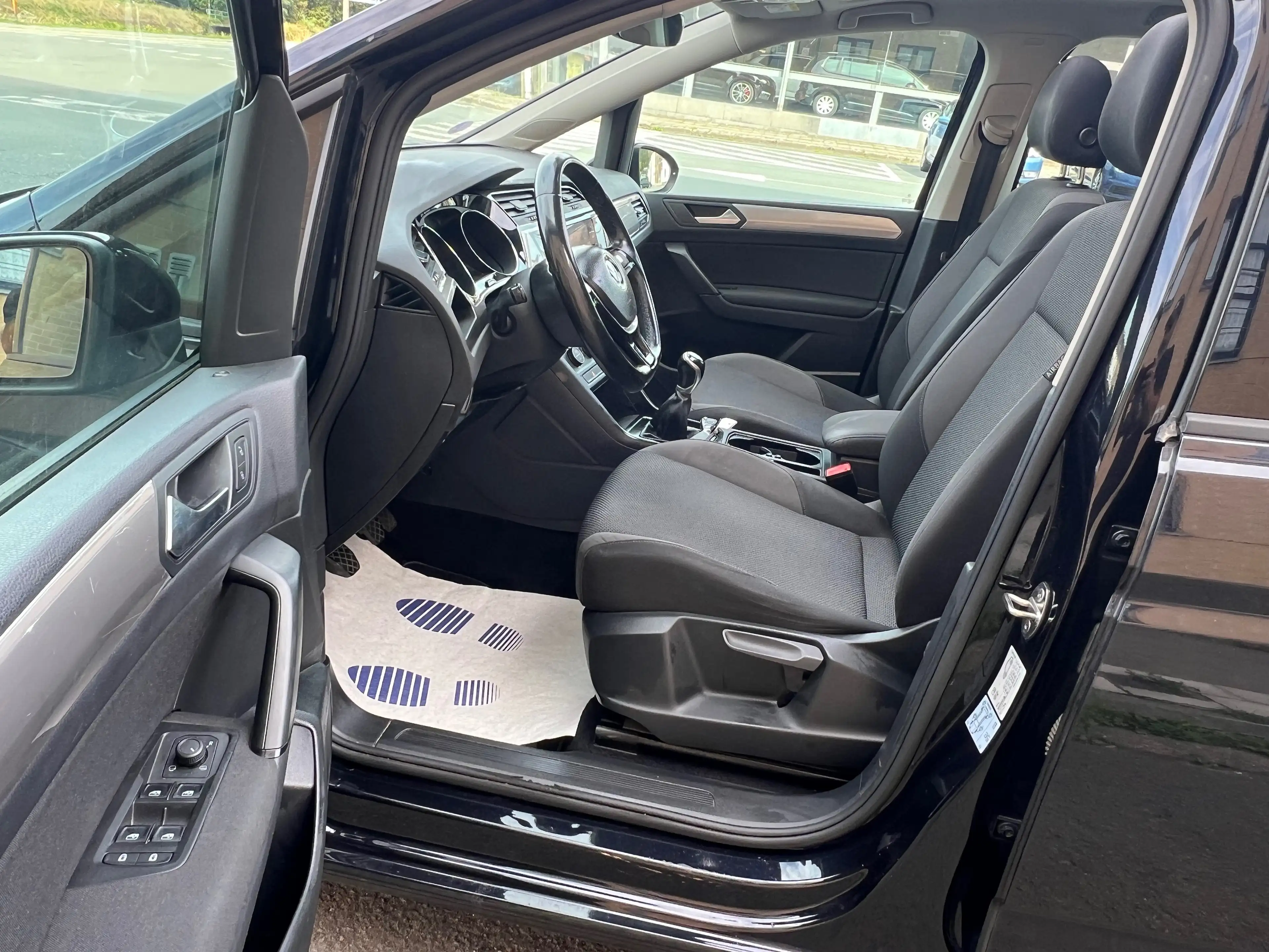 Volkswagen Touran Touran 1.5 TSI Highline  7 PLACES — photo 15