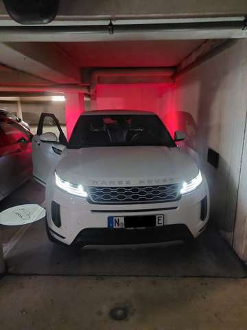 Imagine Land Rover Range Rover Evoque P300e SE