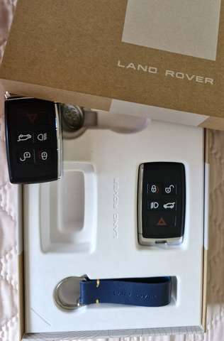 Land Rover Range Rover Evoque P300e SE