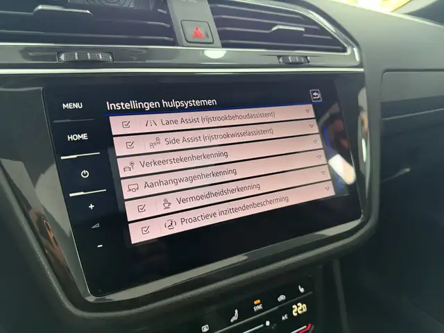 Volkswagen Tiguan view 15