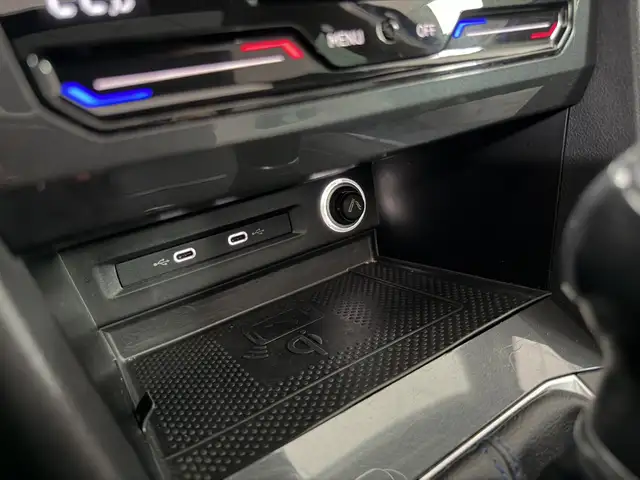 Volkswagen Tiguan view 19