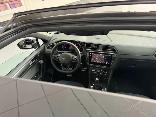 Volkswagen Tiguan view 21