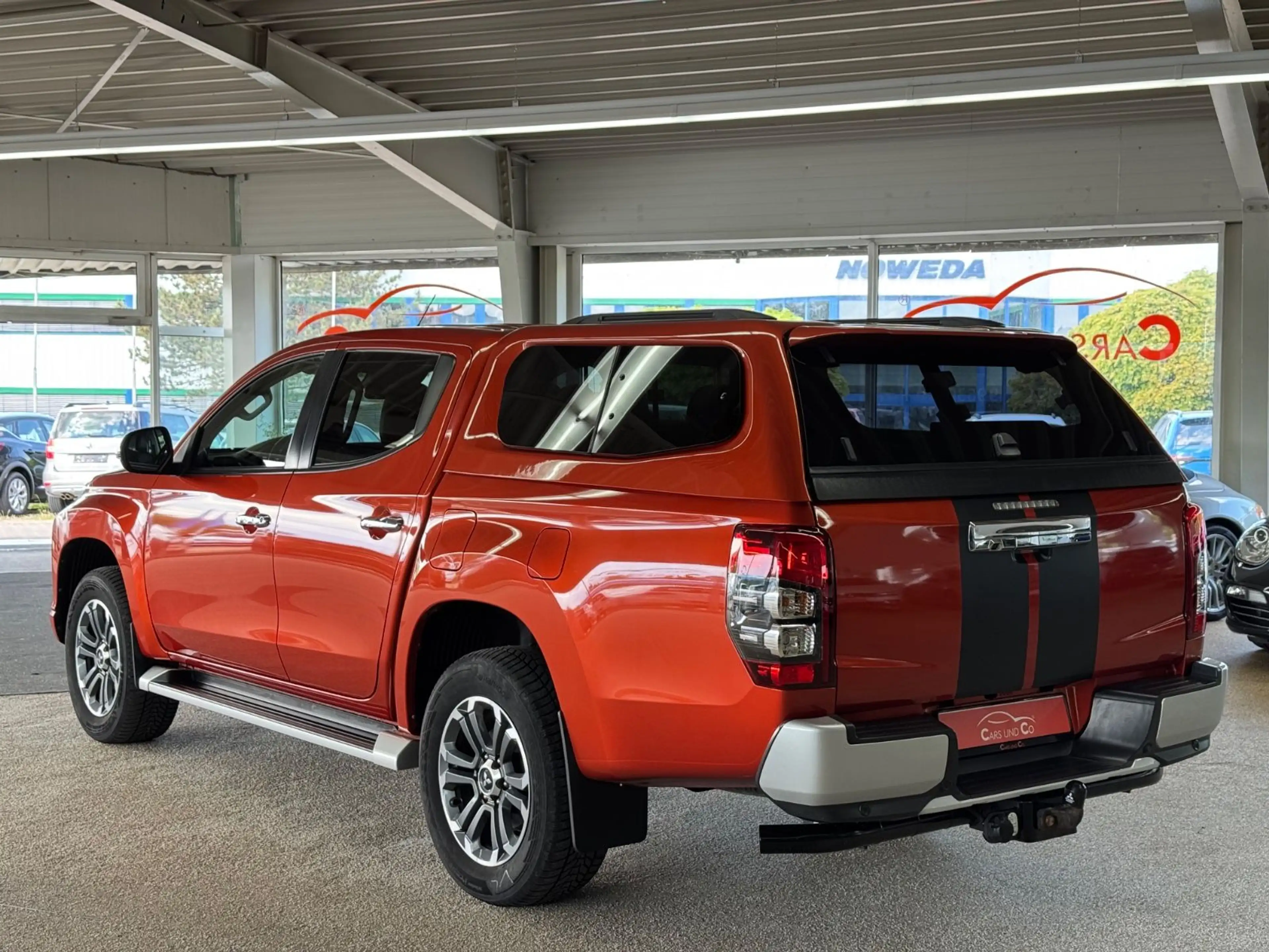 Mitsubishi L200 Top D-Kab 4WD H-Top *STHZ*SHZ*APP*AHK*19%* — photo 3