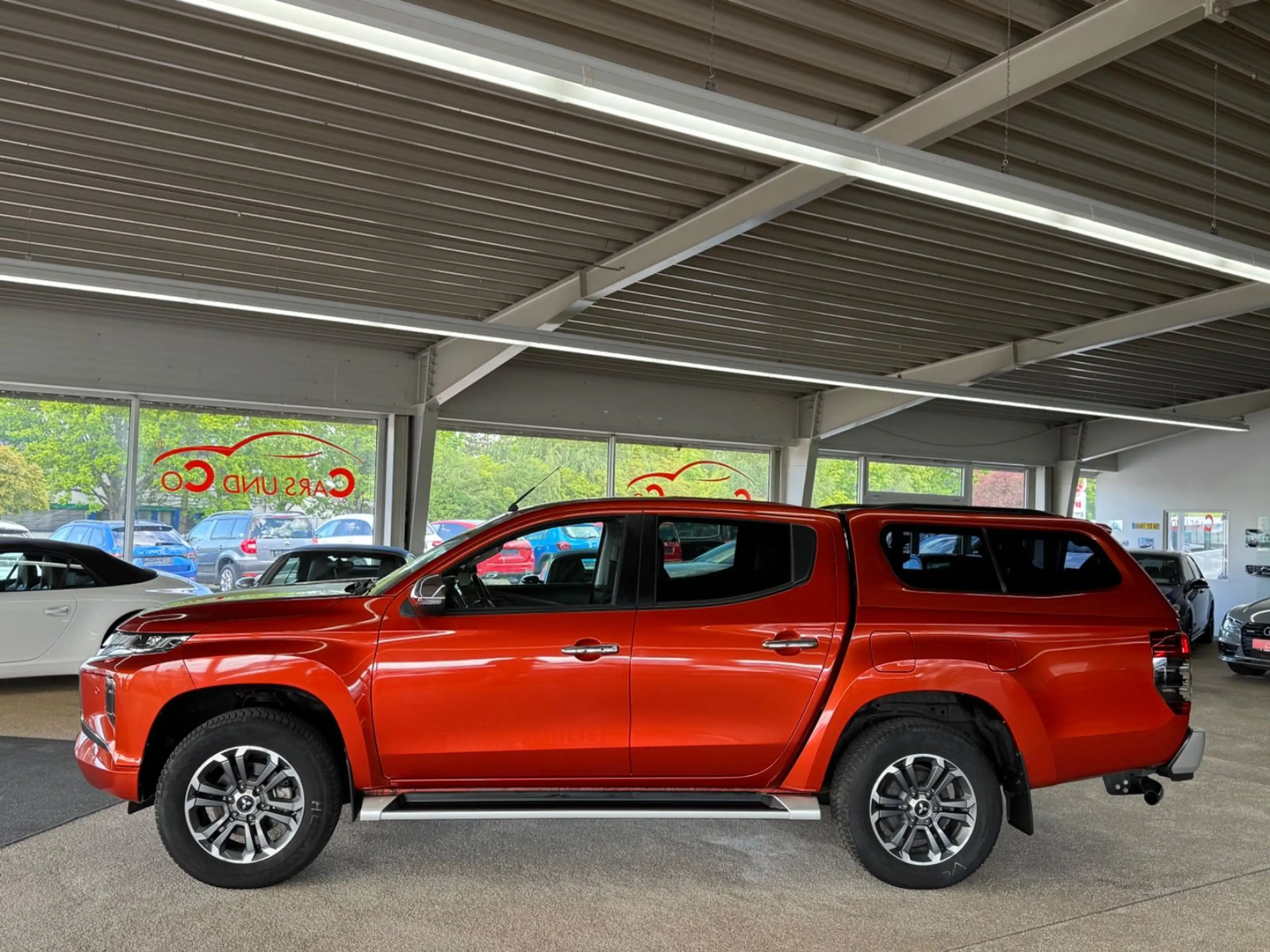 Mitsubishi L200 Top D-Kab 4WD H-Top *STHZ*SHZ*APP*AHK*19%* — photo 2