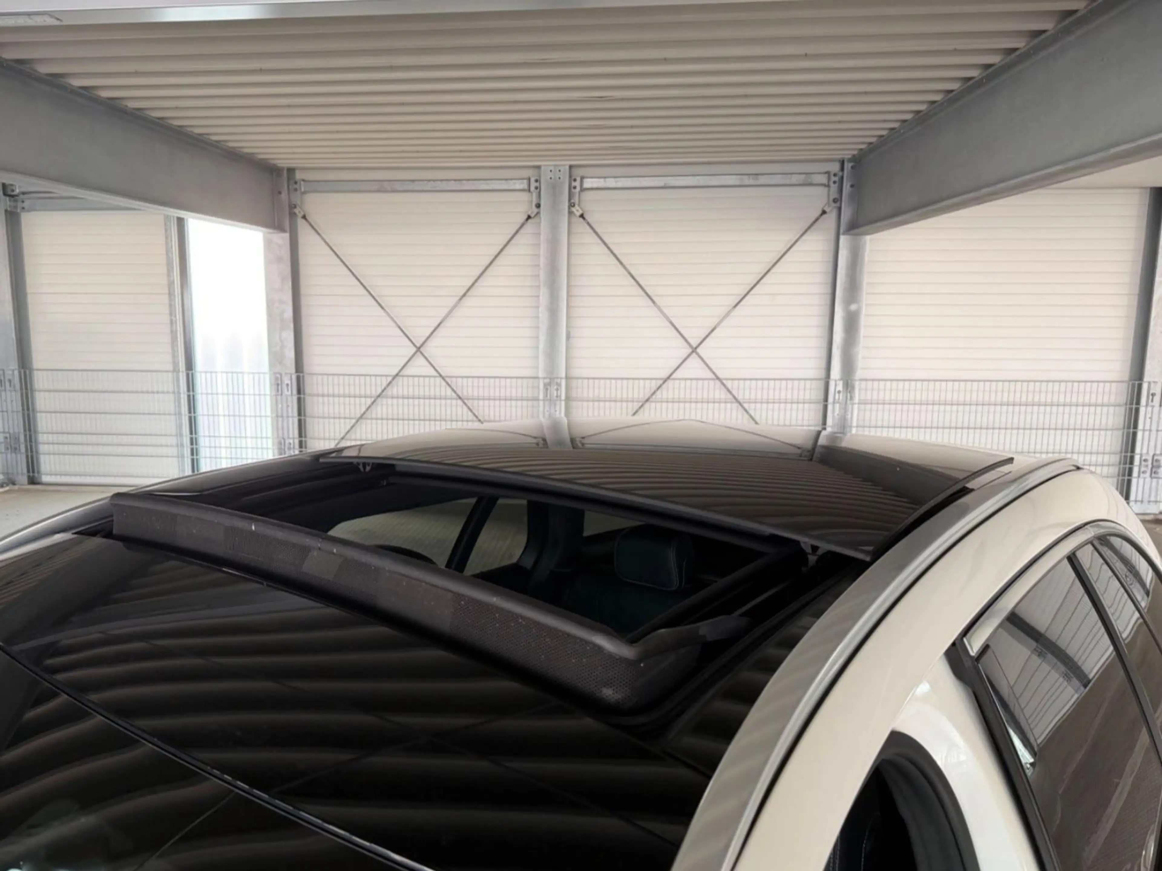 Mercedes-Benz C 400 ACC AHK BT SH RFK AMBI. PANO LKA USB VZA — photo 5