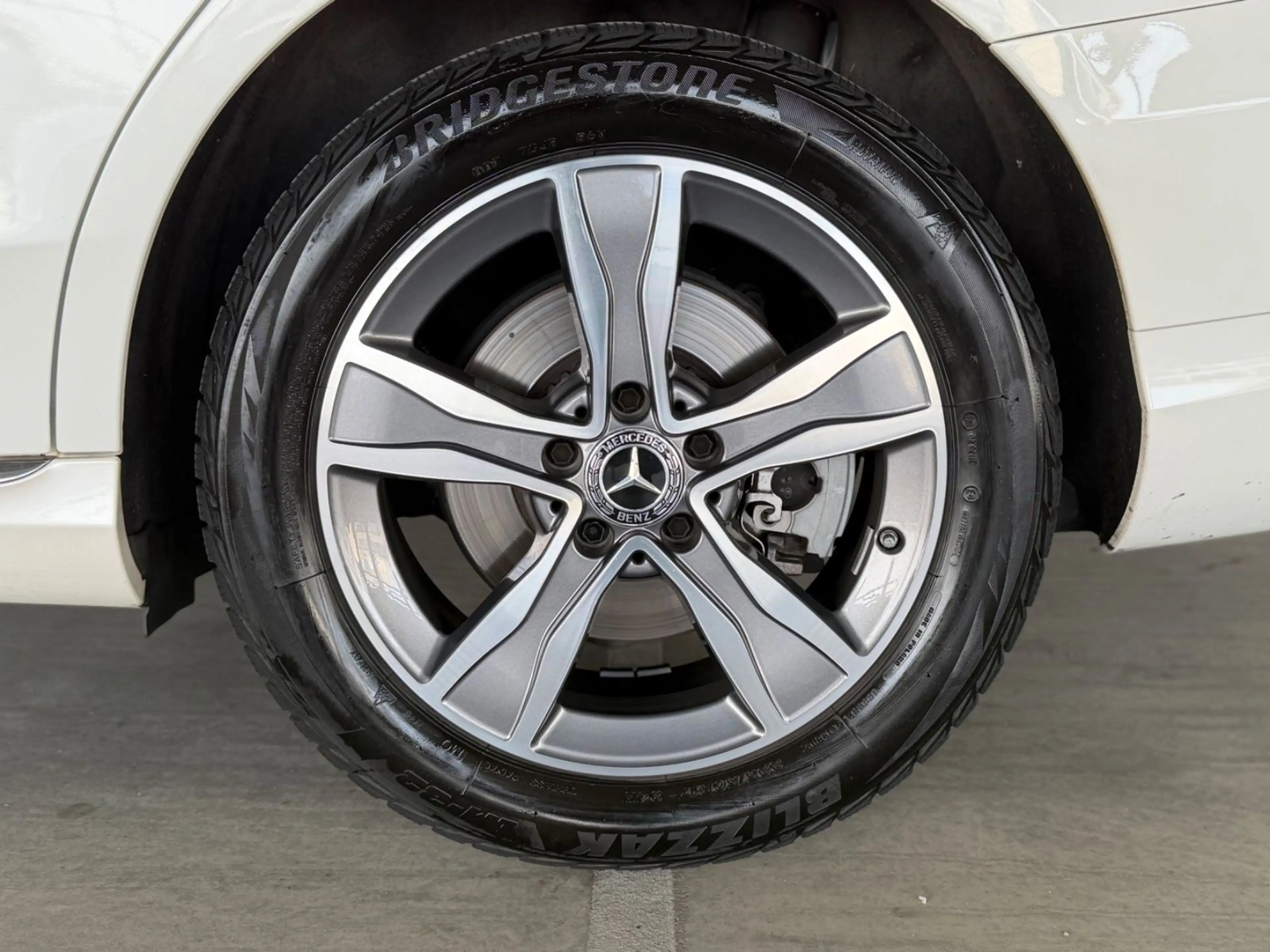 Mercedes-Benz C 400 ACC AHK BT SH RFK AMBI. PANO LKA USB VZA — photo 7