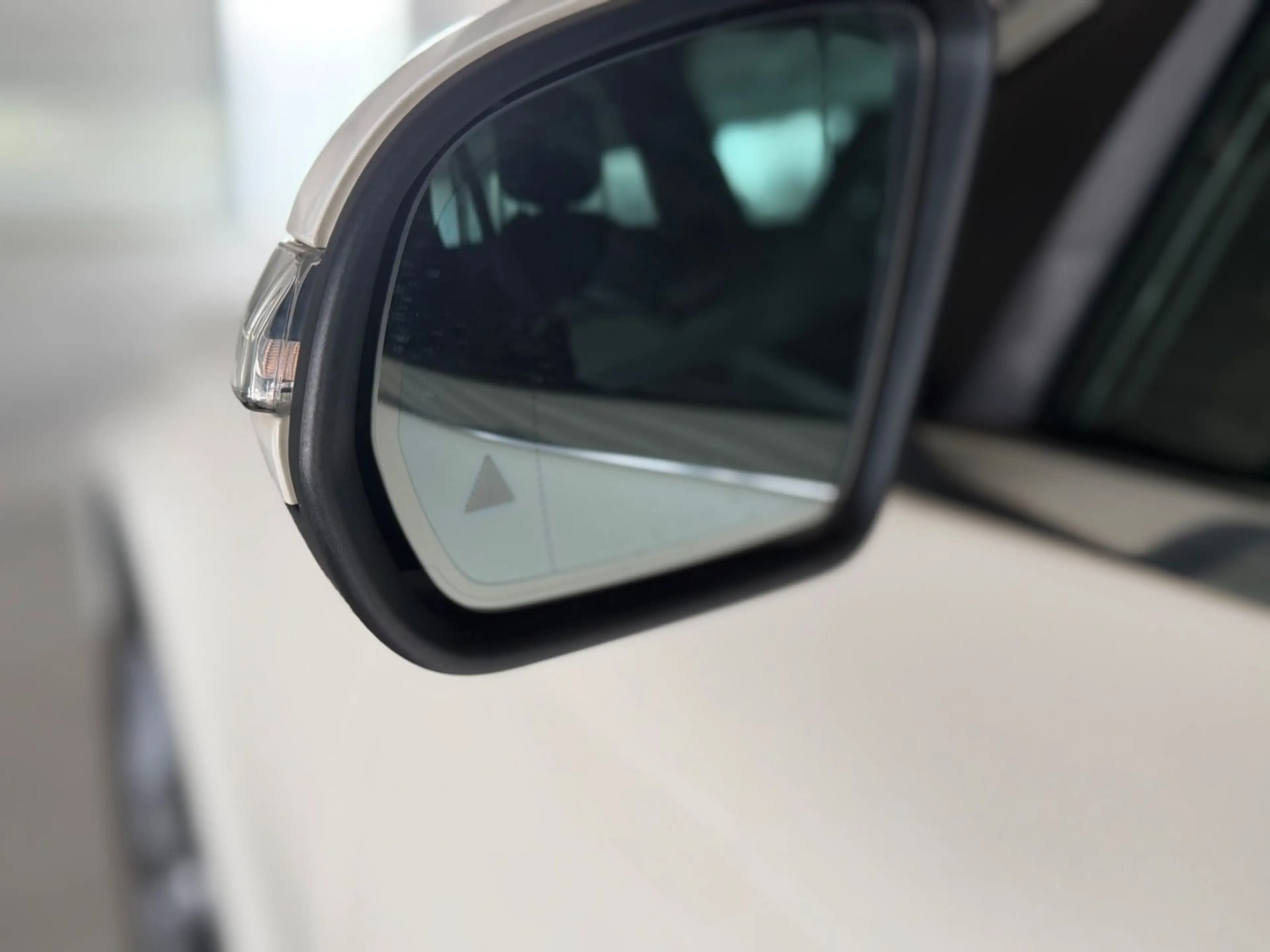 Mercedes-Benz C 400 ACC AHK BT SH RFK AMBI. PANO LKA USB VZA — photo 14