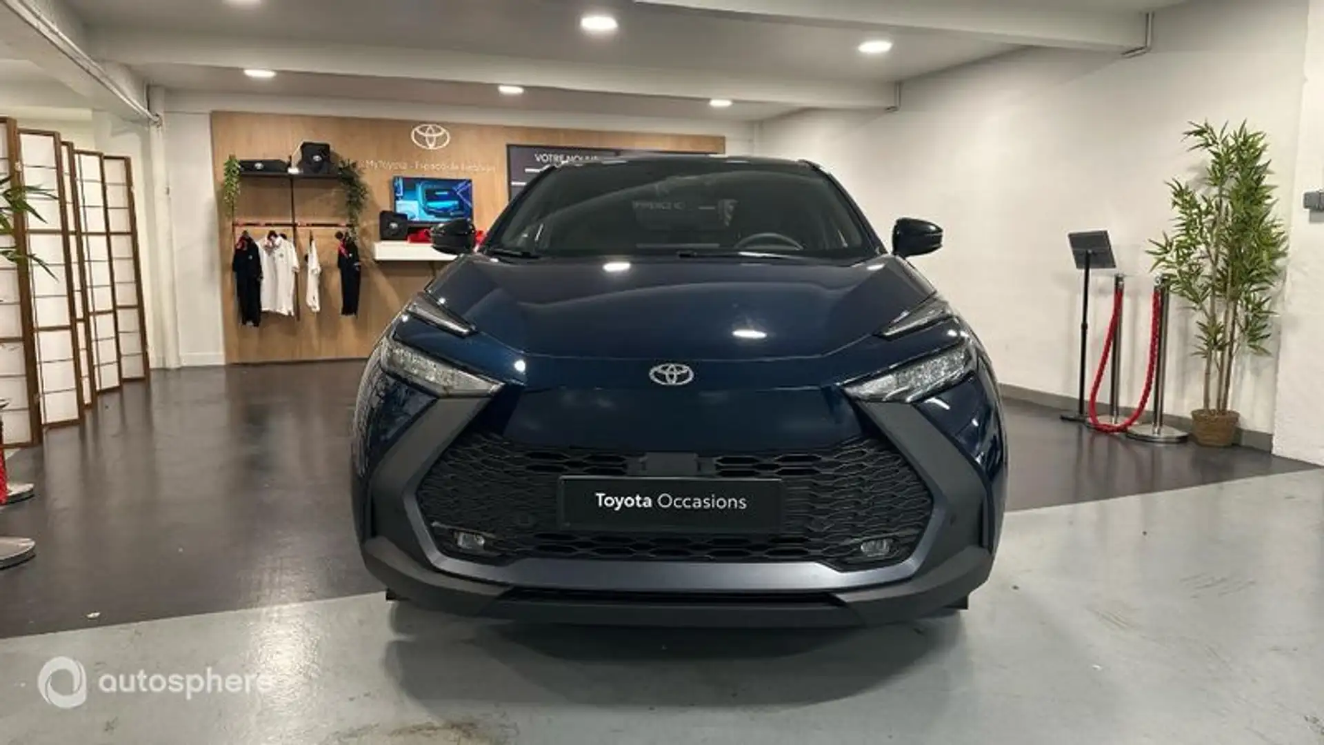 Toyota C-HR 2.0 Hybride 200ch Design NG23 - 2