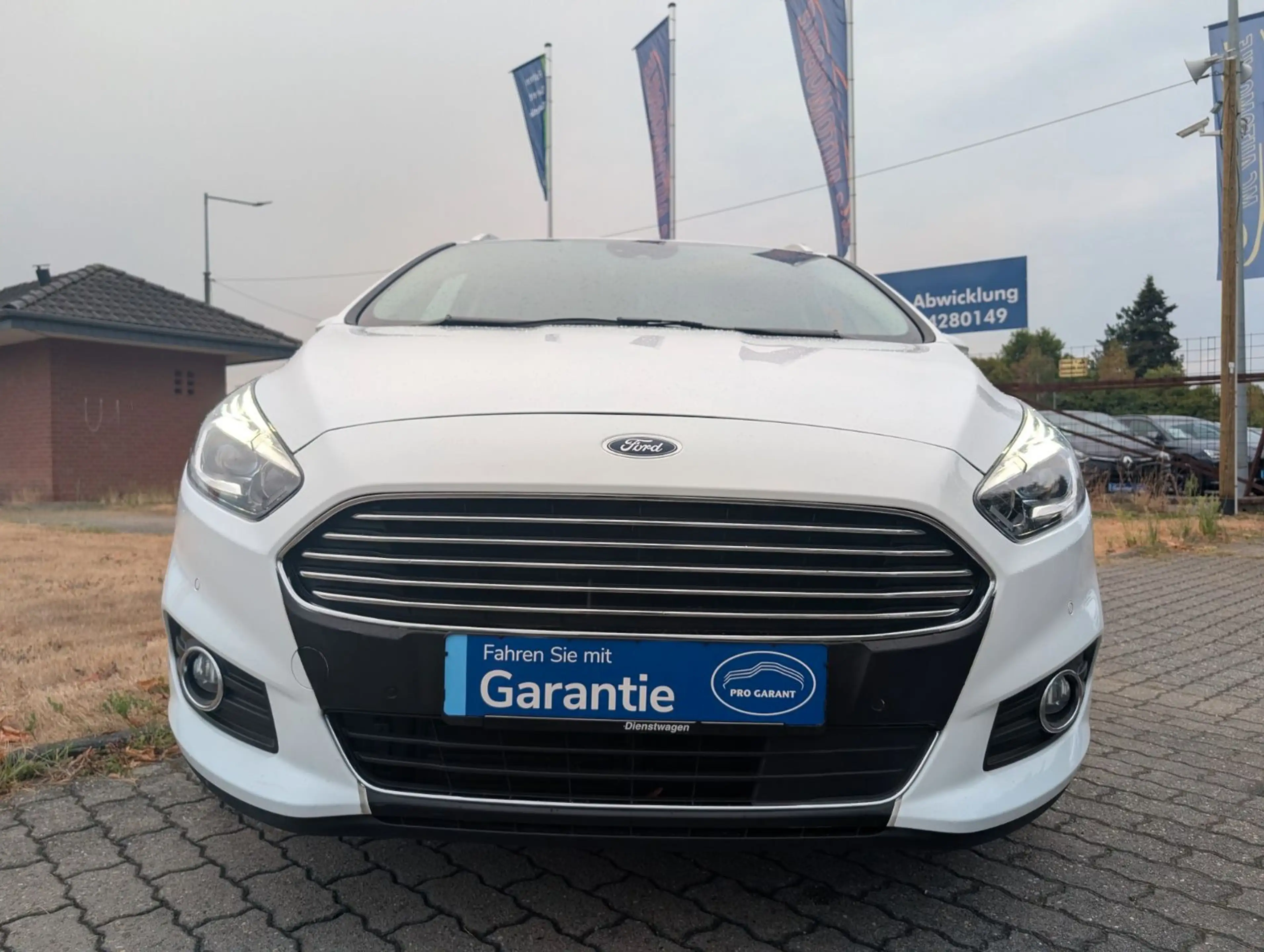Ford S-Max S-MAX Titanium*1-HAND*7-SITZE*PDC*KAMERA ! — photo 5