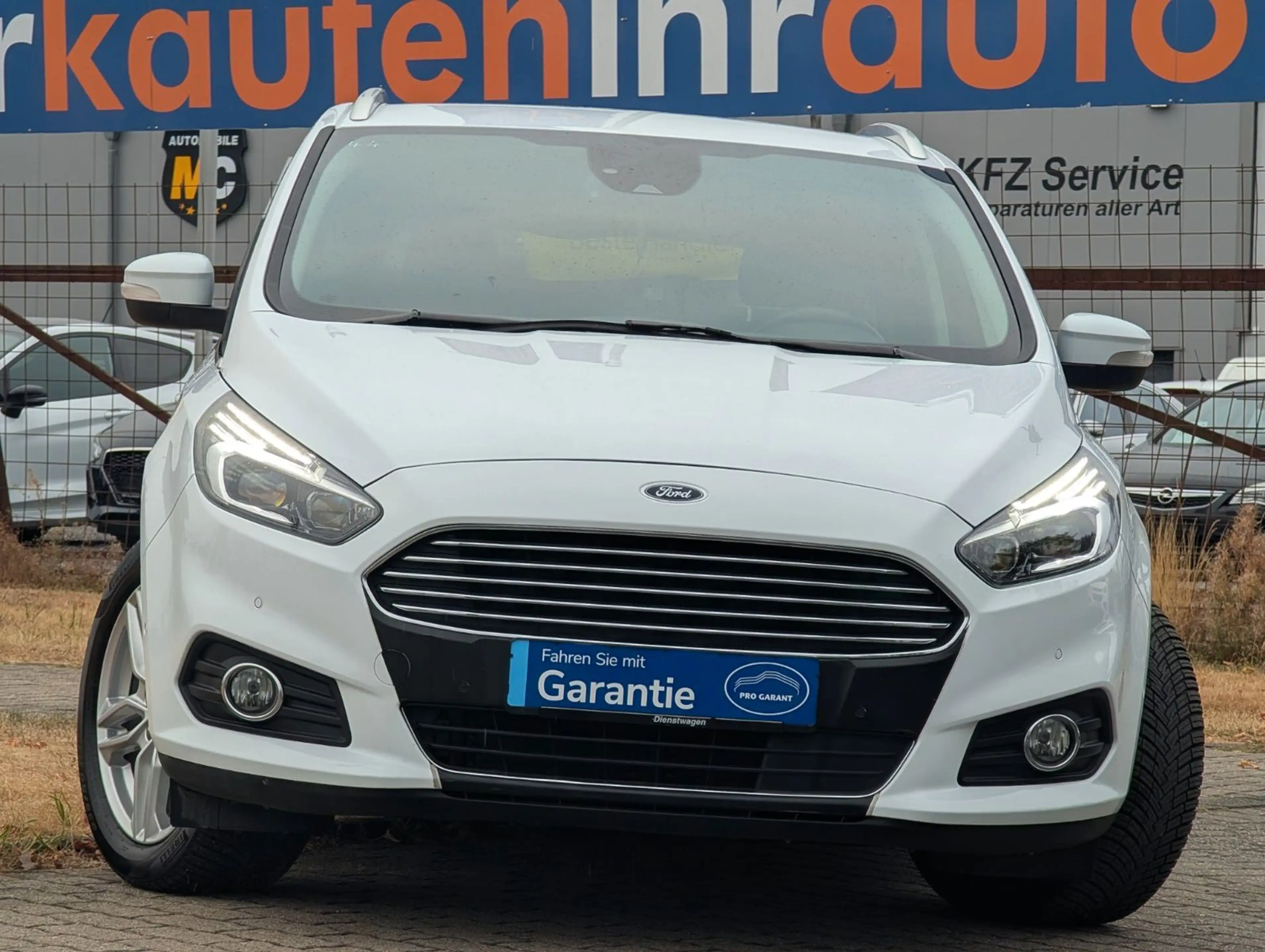 Ford S-Max S-MAX Titanium*1-HAND*7-SITZE*PDC*KAMERA ! — photo 2