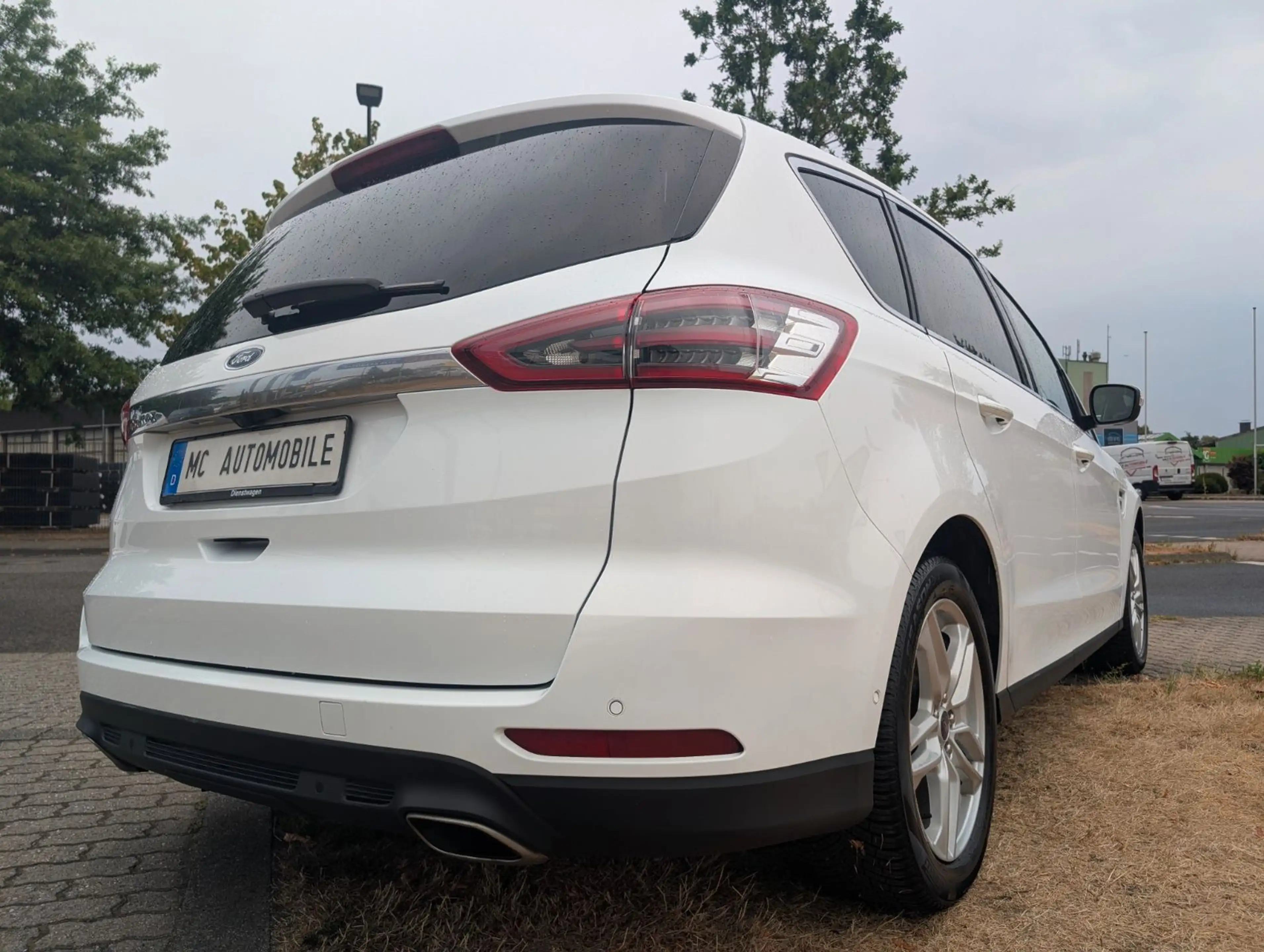 Ford S-Max S-MAX Titanium*1-HAND*7-SITZE*PDC*KAMERA ! — photo 8