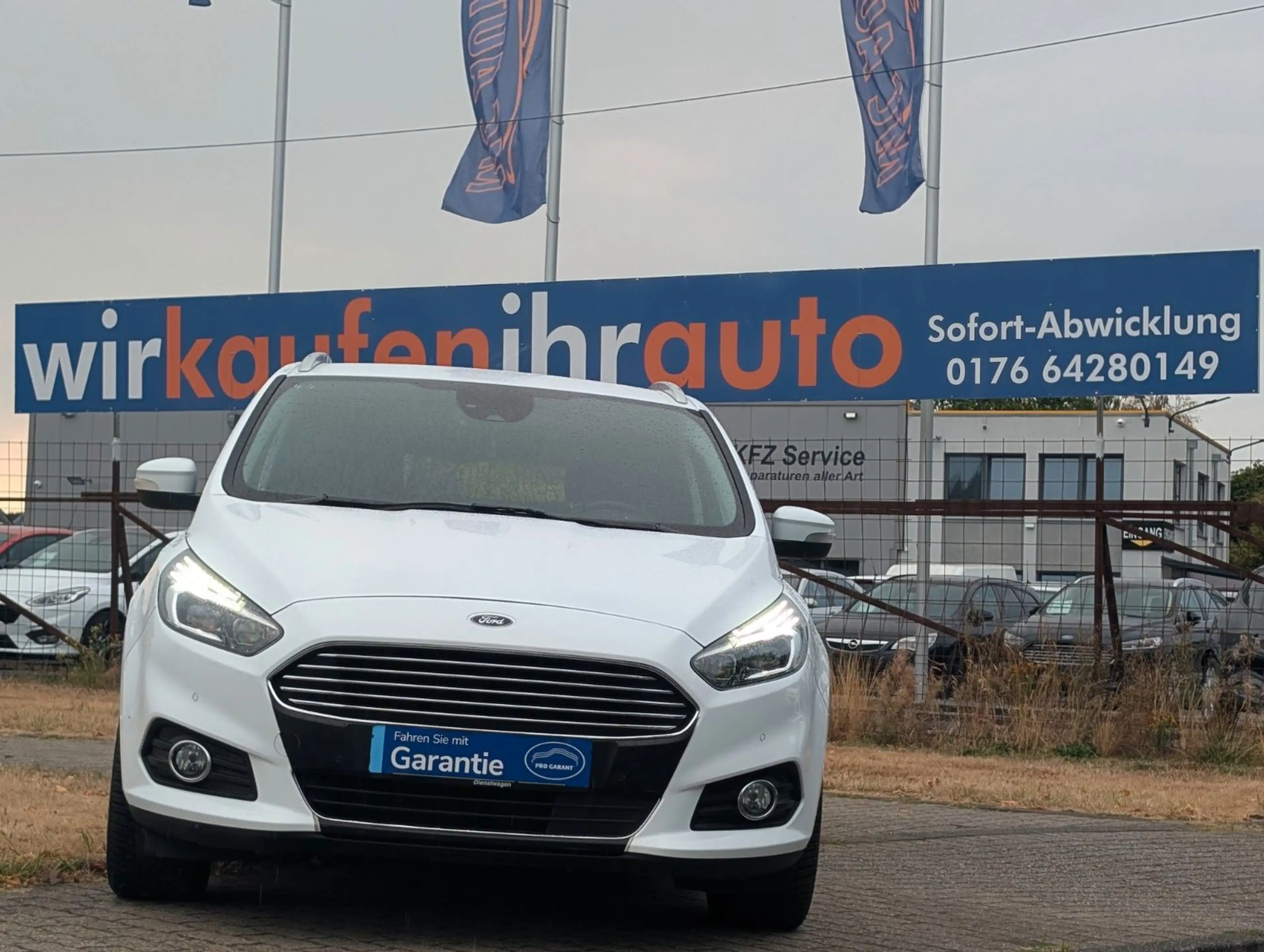 Ford S-Max S-MAX Titanium*1-HAND*7-SITZE*PDC*KAMERA ! — photo 13