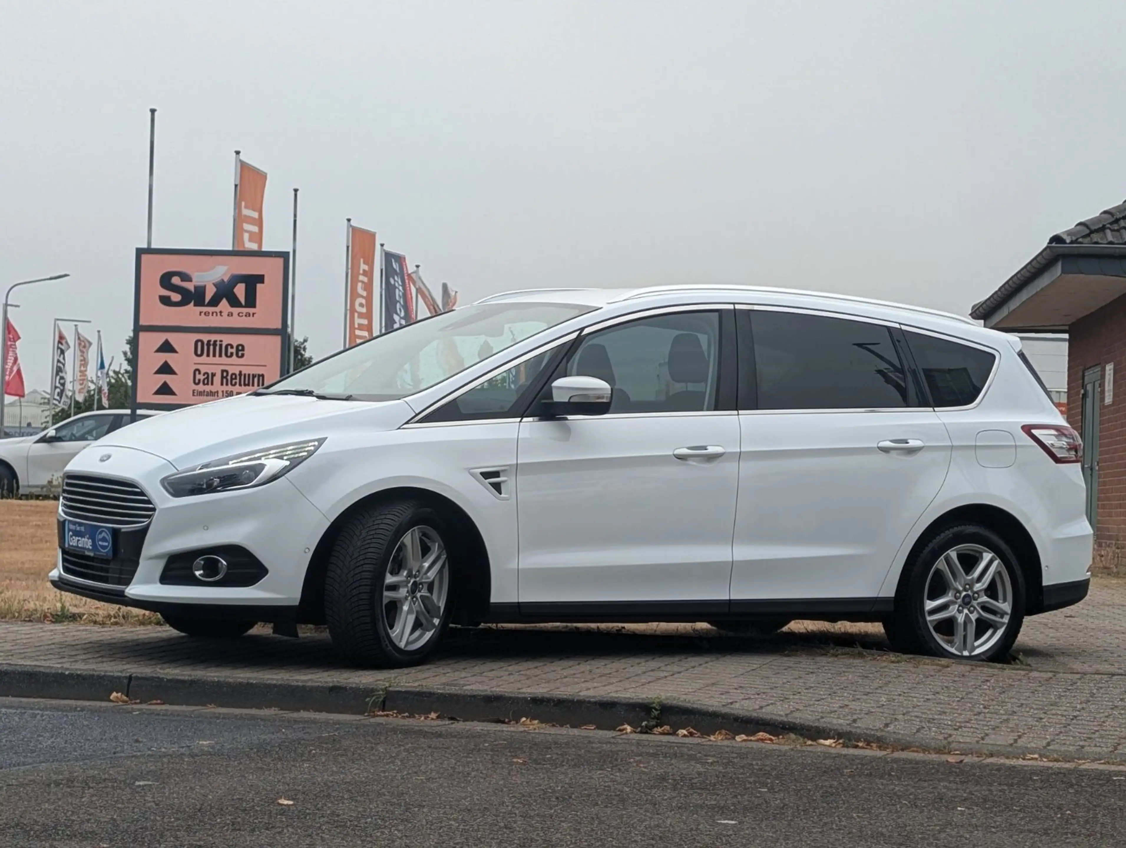 Ford S-Max S-MAX Titanium*1-HAND*7-SITZE*PDC*KAMERA ! — photo 4