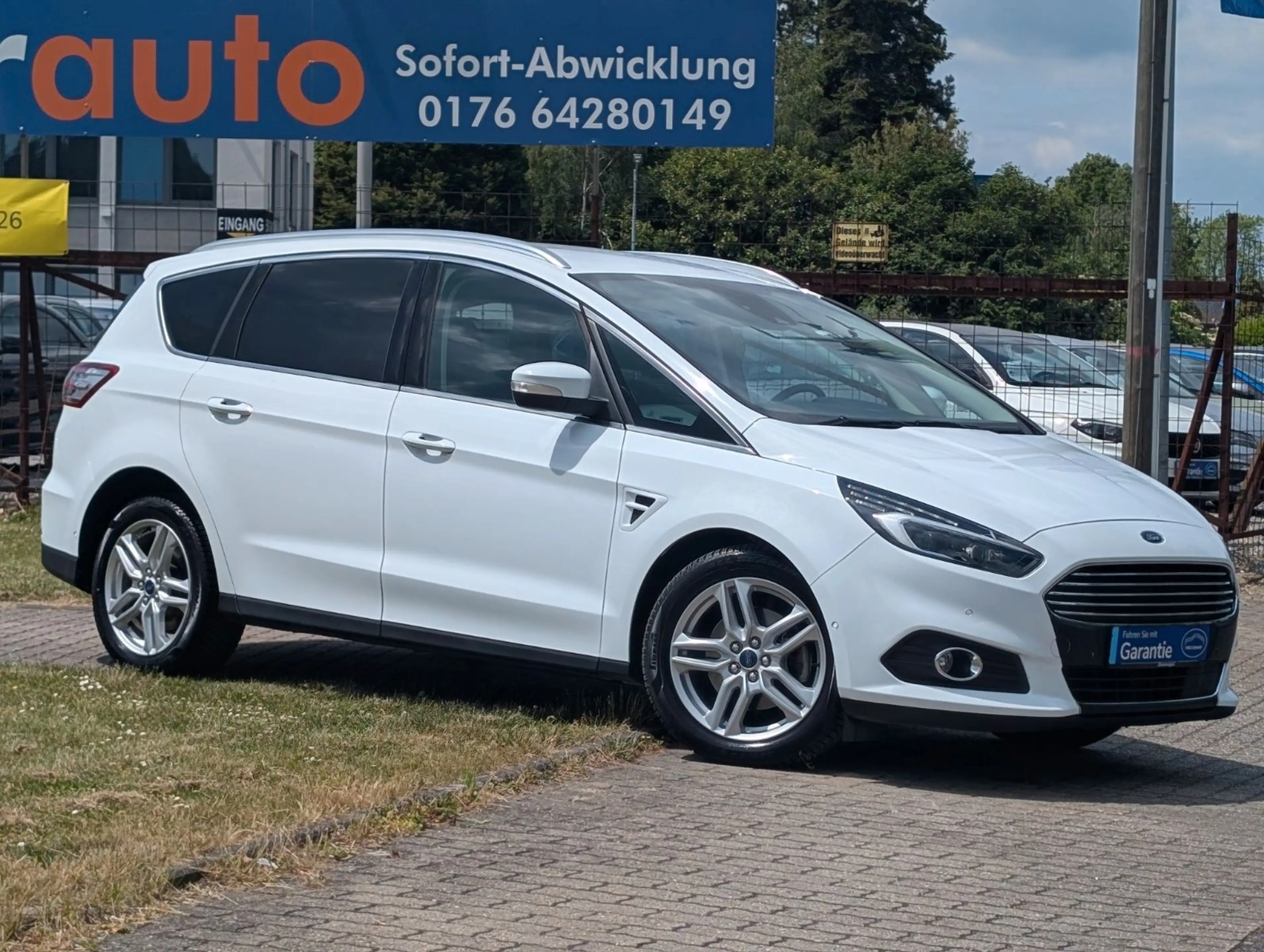Ford S-Max S-MAX Titanium*1-HAND*7-SITZE*PDC*KAMERA ! — photo 14