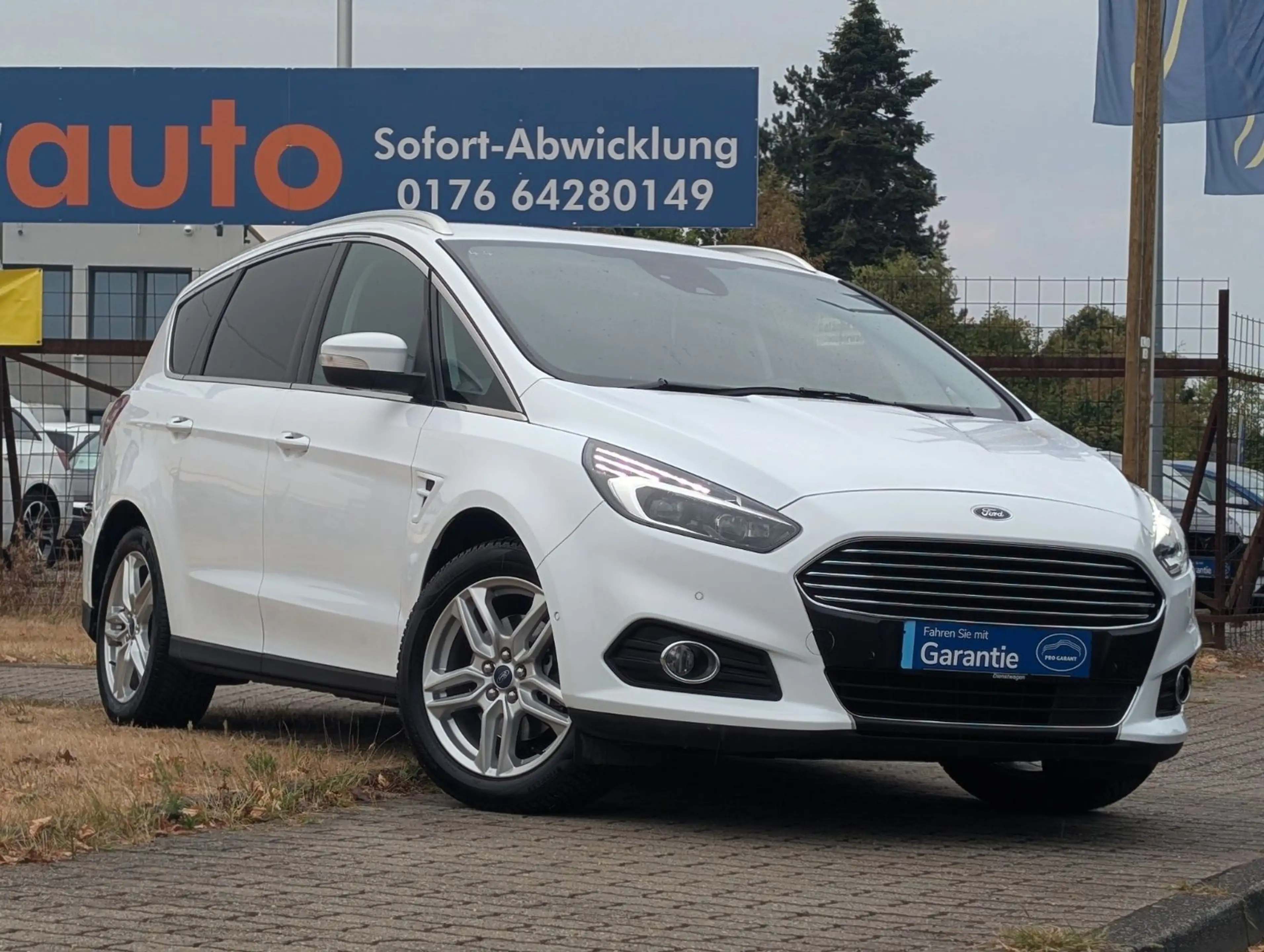 Ford S-Max S-MAX Titanium*1-HAND*7-SITZE*PDC*KAMERA ! — photo 3