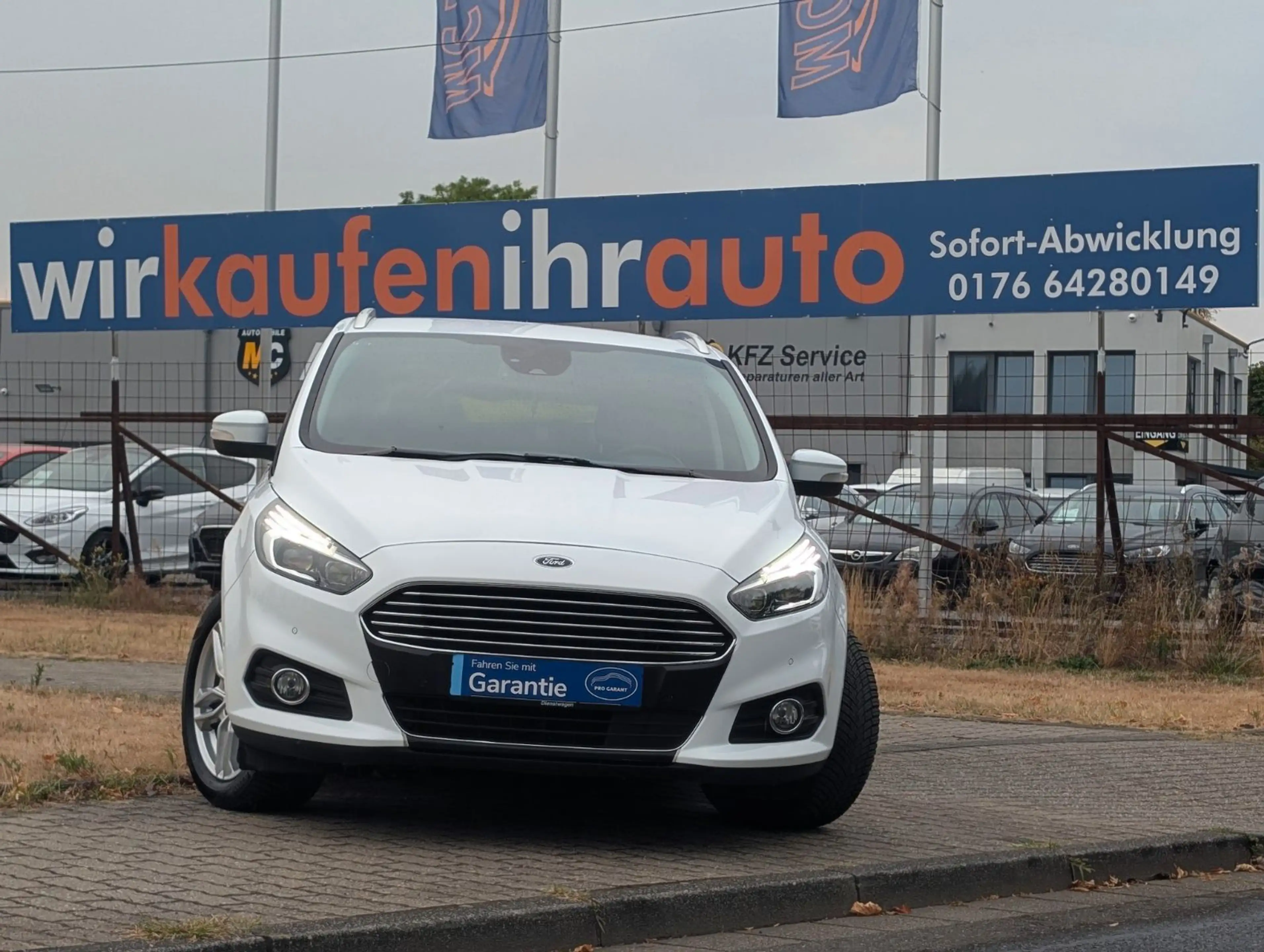 Ford S-Max S-MAX Titanium*1-HAND*7-SITZE*PDC*KAMERA !