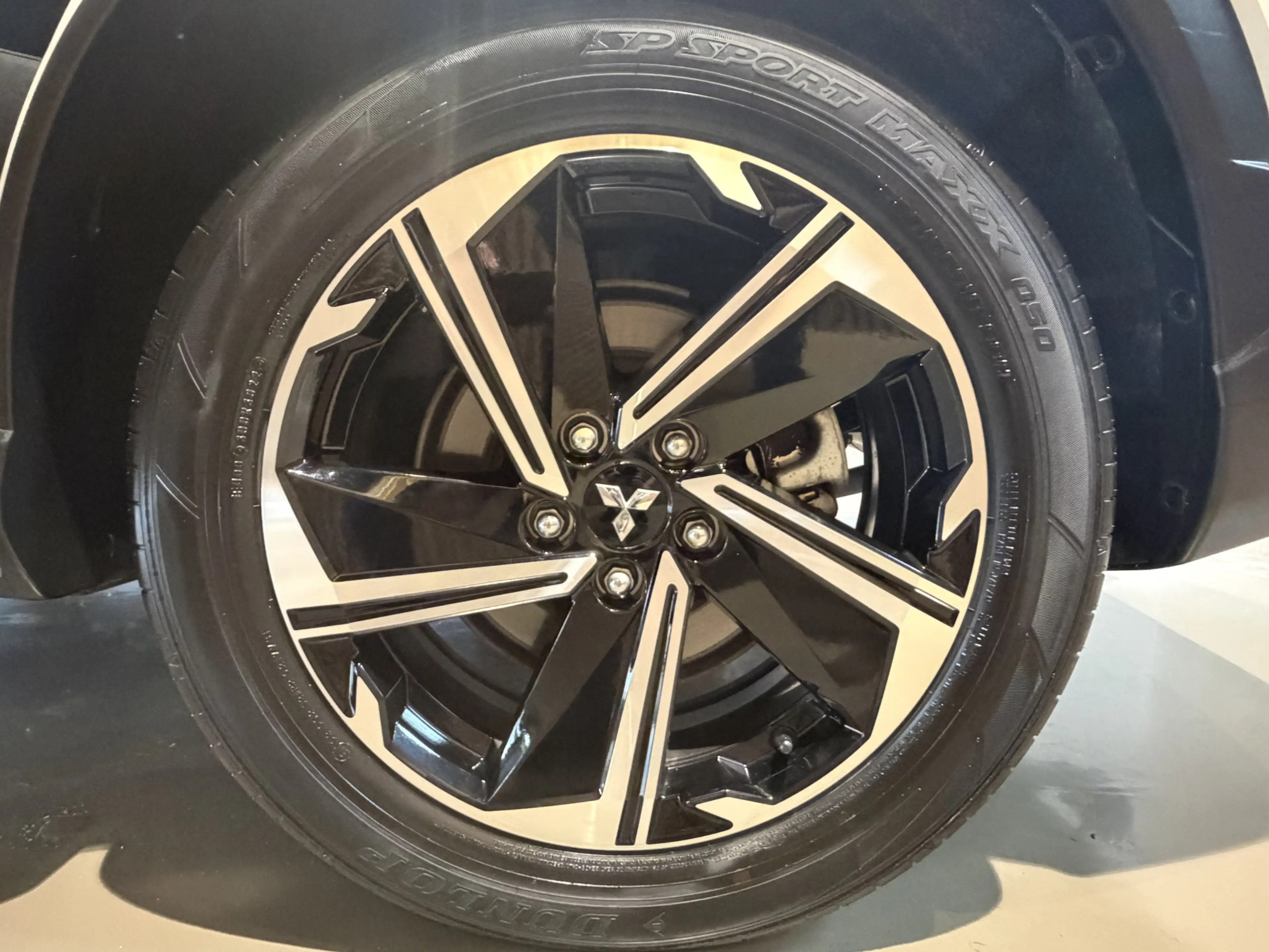 Mitsubishi Eclipse Cross 2.4 PHEV Instyle Adaptive Cruise control | — photo 11