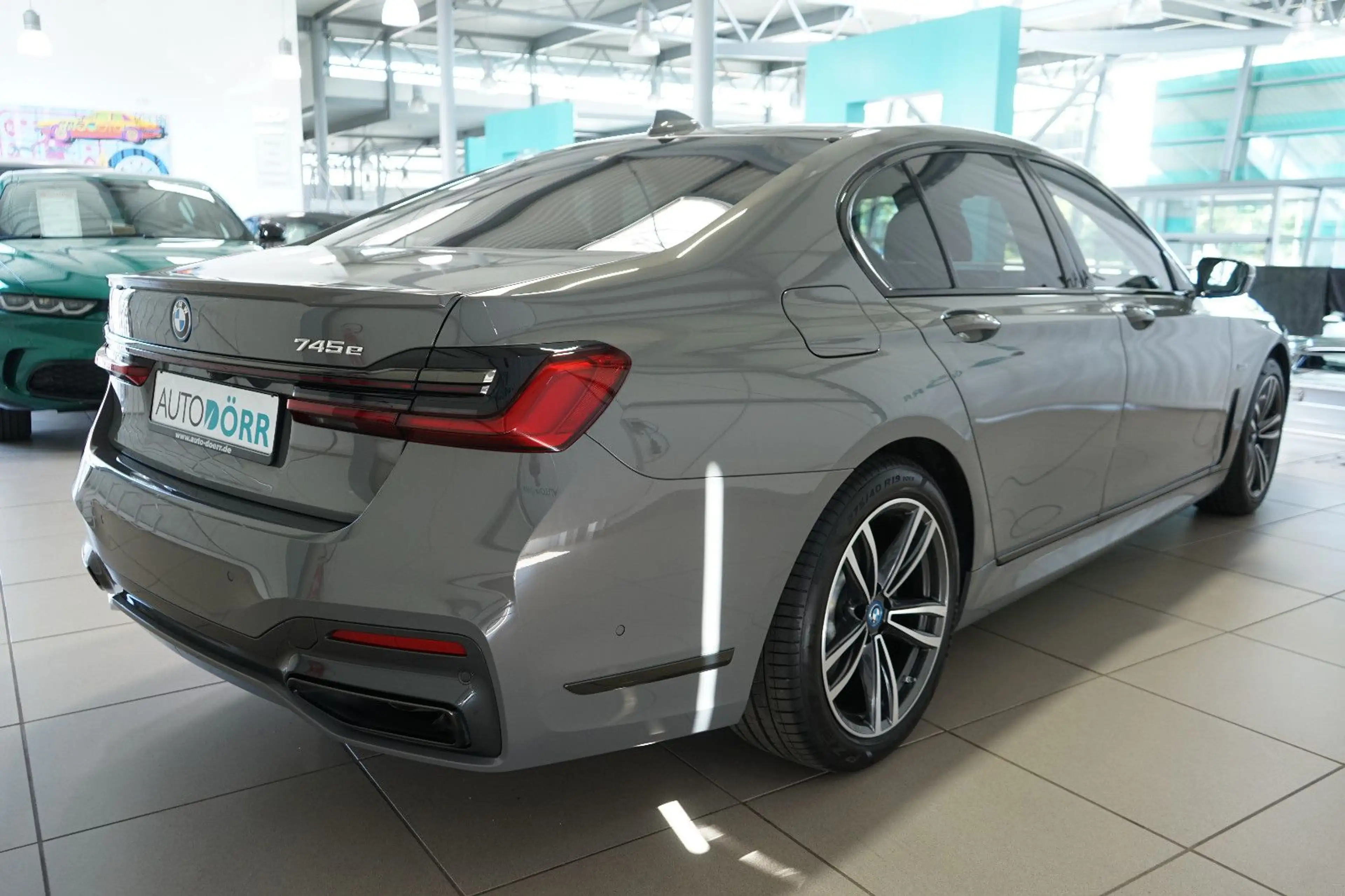 BMW 745 e M Sport Massage+HK+FondEntertainment+Luftf. — photo 5