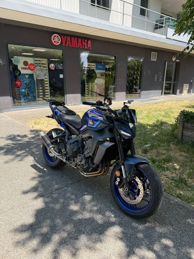 Yamaha MT-09 Bleu - 1