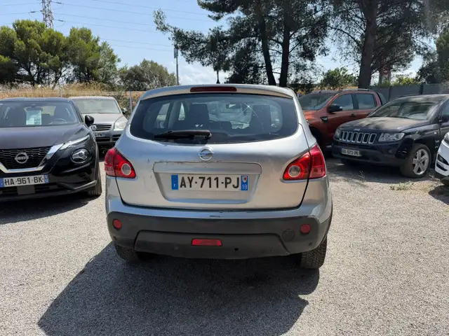 Nissan Qashqai view 3