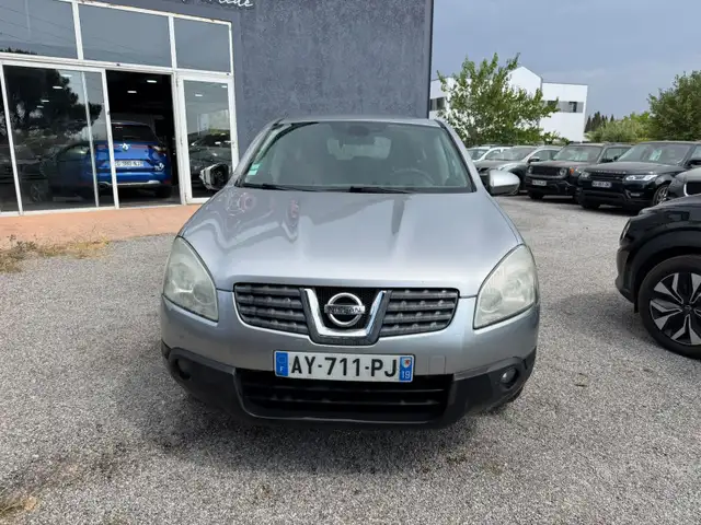 Nissan Qashqai view 2