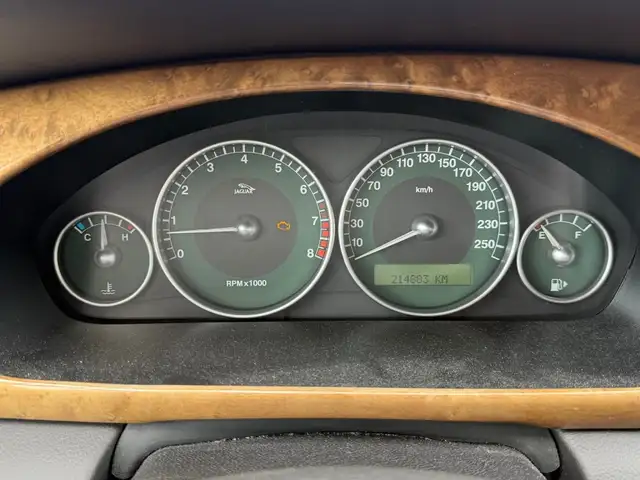 Jaguar X-Type view 15