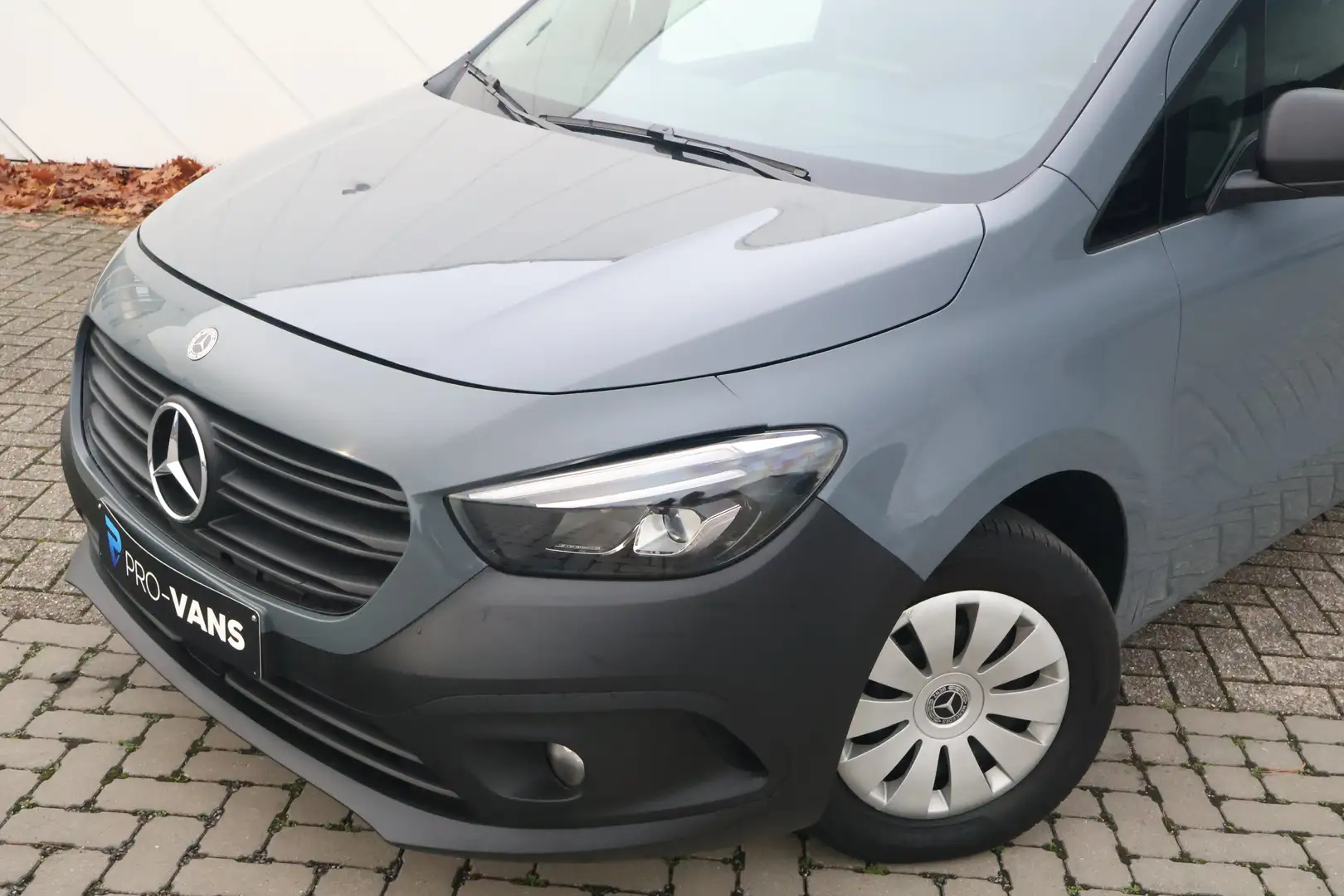 Mercedes-Benz Citan 108 CDI 75 PK MT6| Airco| Carplay| CC| Camera| LED Gris - 2