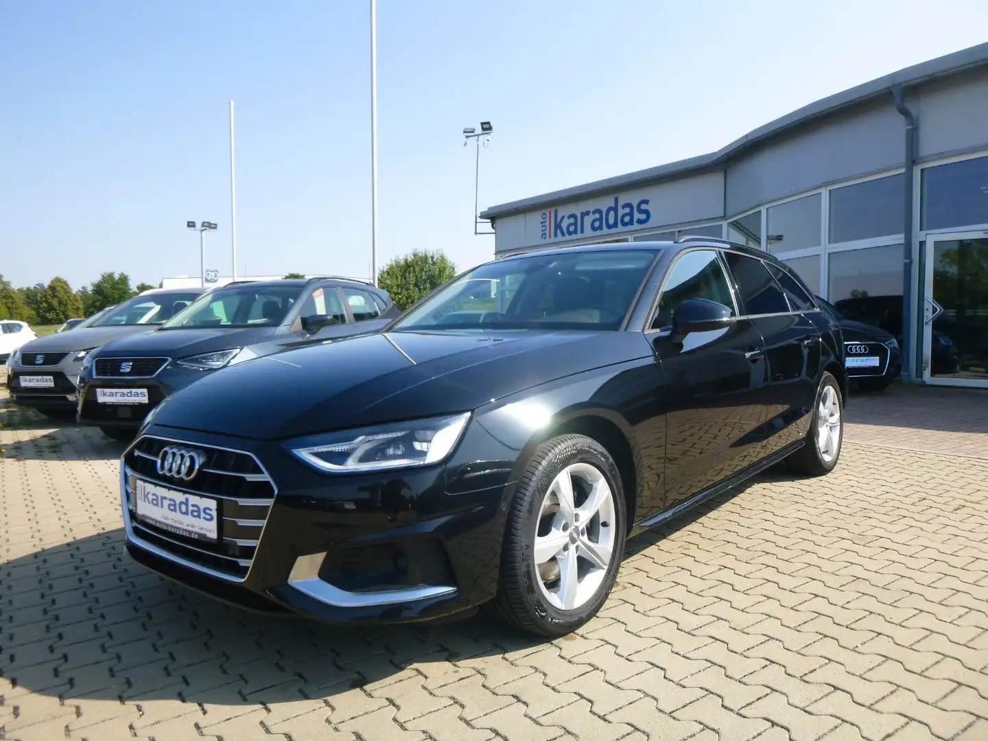 Audi A4 Avant 35 2.0 TDI AUT/NAV/LED/Standheiz/KAM Noir - 1