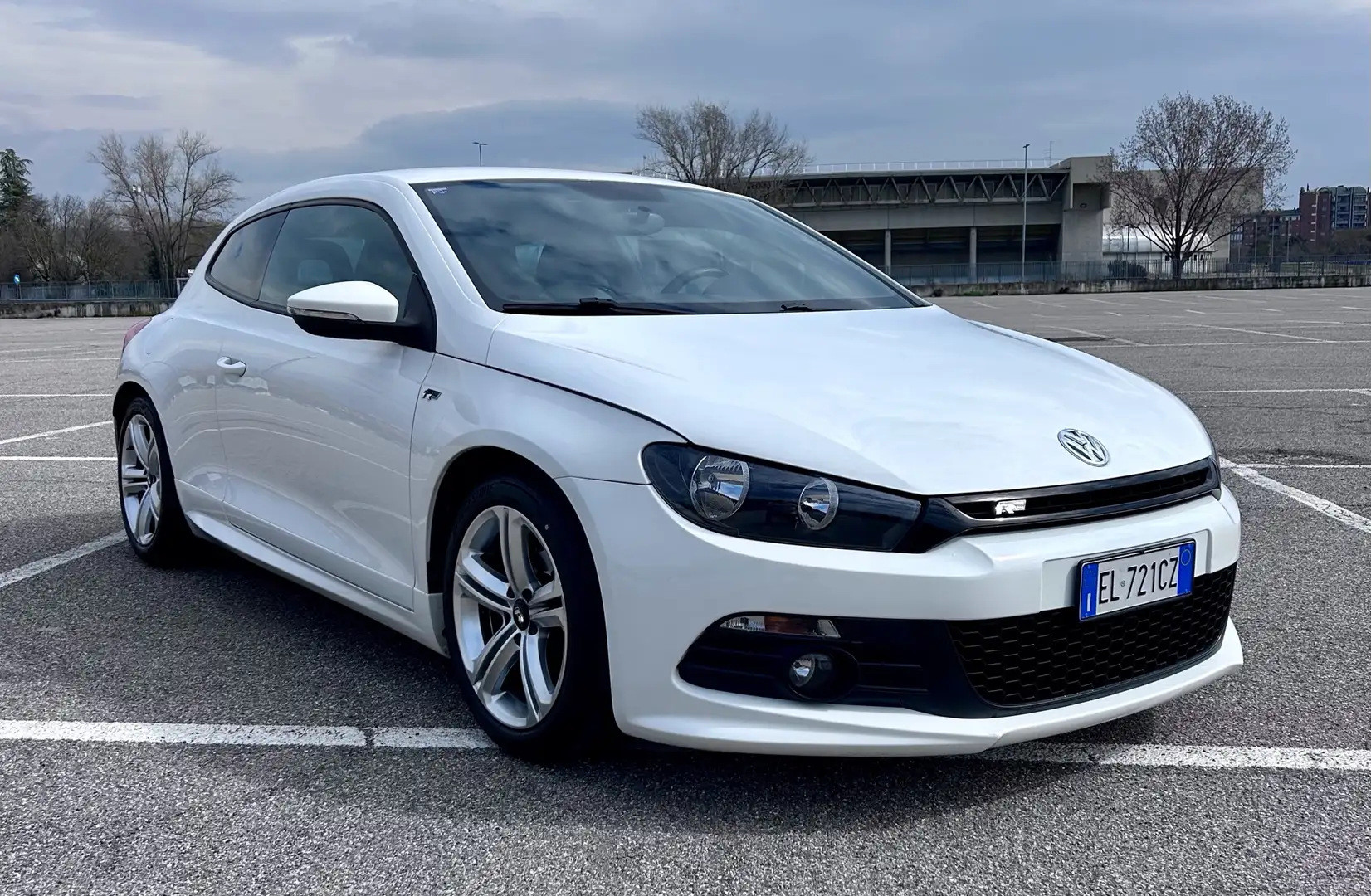 Volkswagen Scirocco 1.4 tsi 122cv - 1