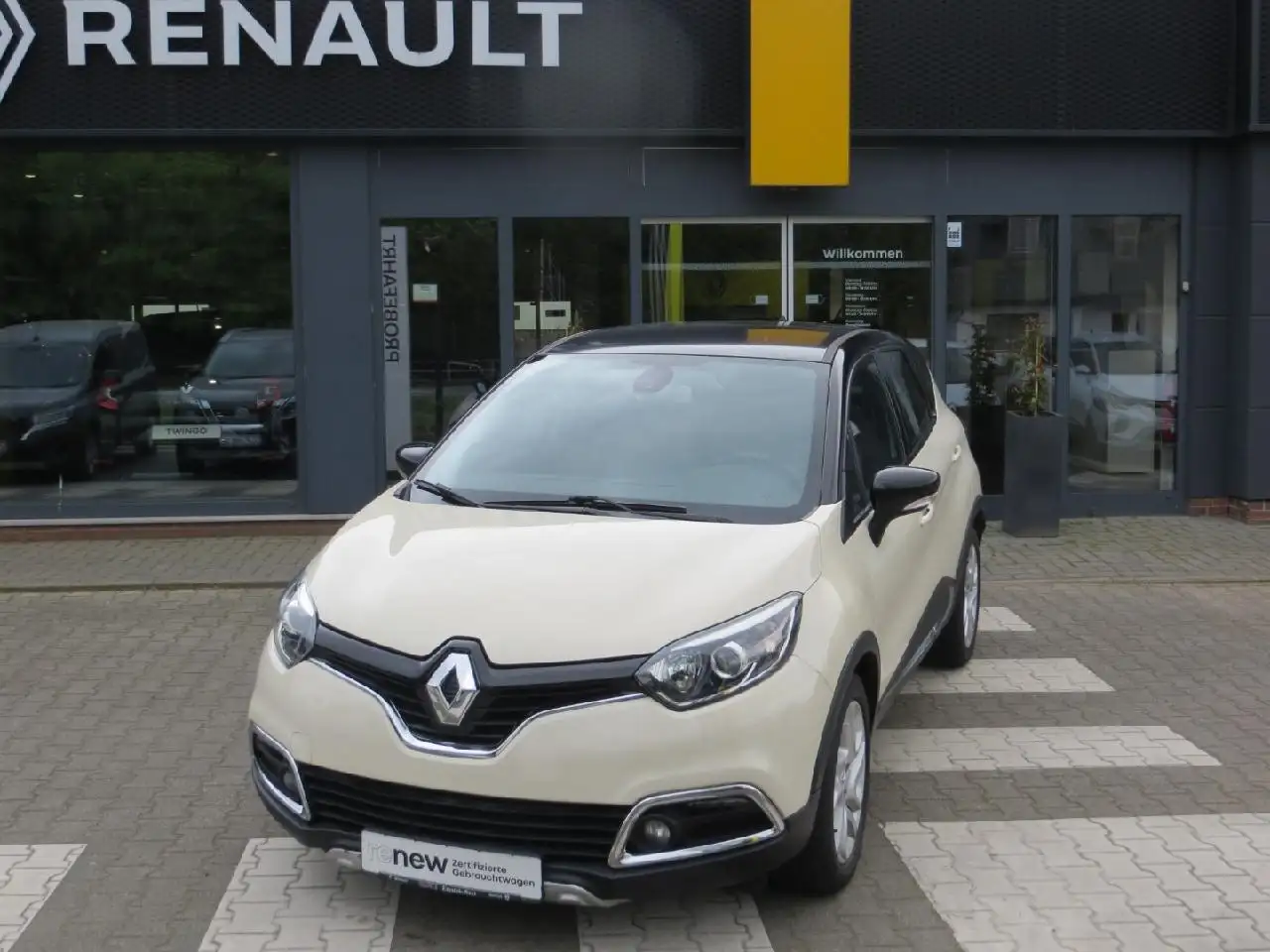 Renault van € 9.490,-