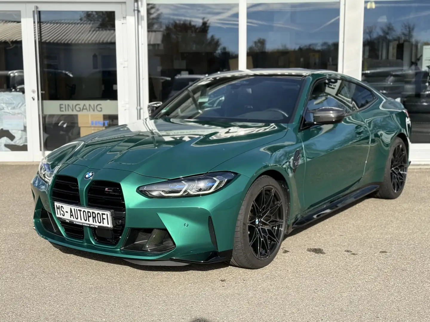 BMW M4 xDrive Competition VOLLAUSTATTUNG Vert - 2