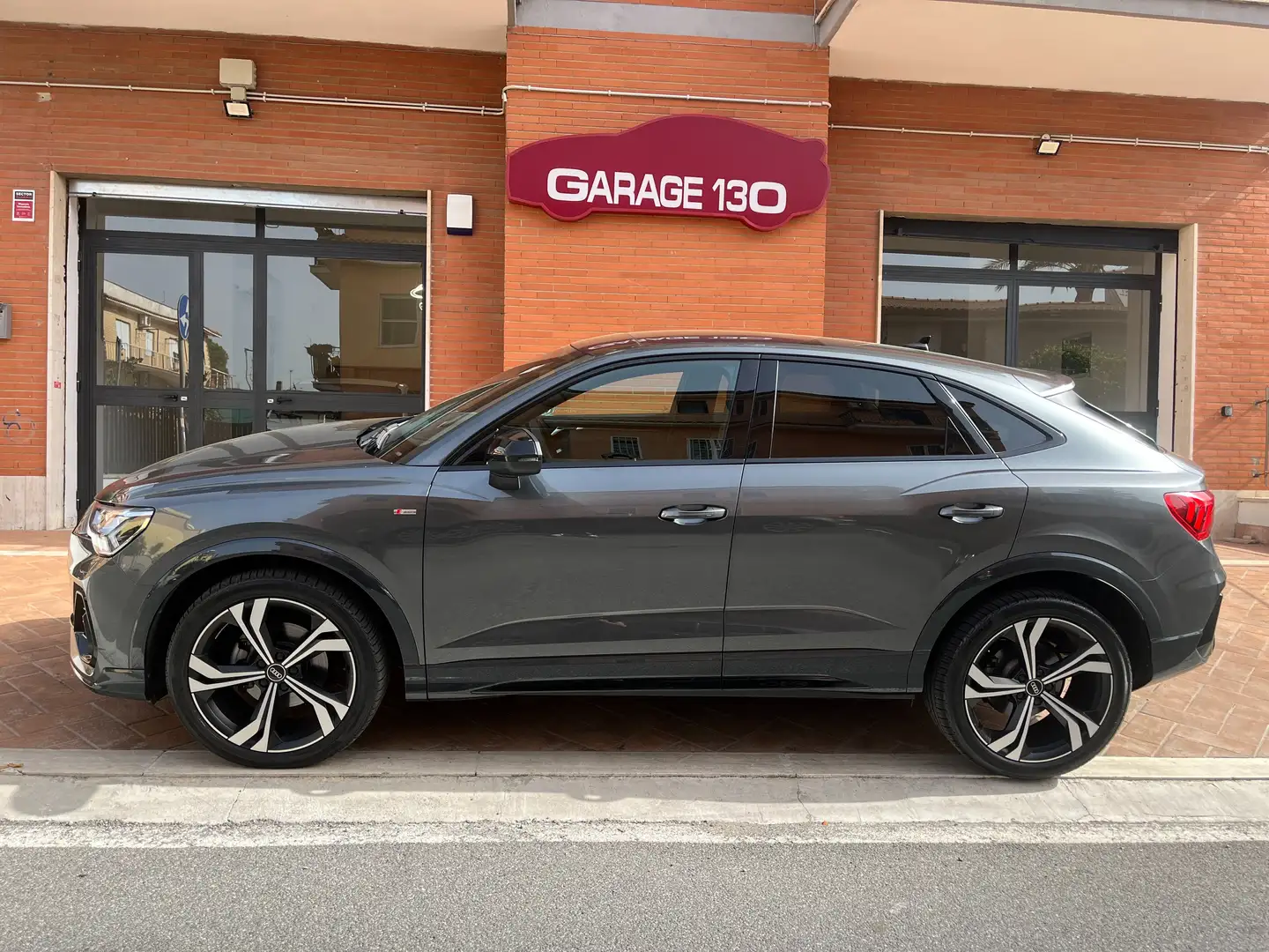 Audi Q3 Sportback 35 2.0 tdi S line edition s-tronic Grigio - 1
