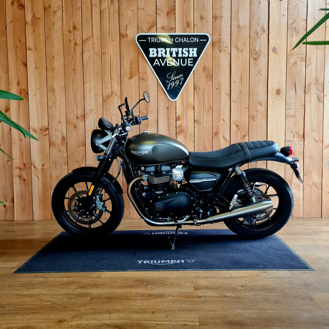 Triumph Street Twin - 2