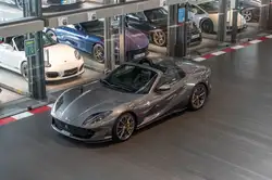 Ferrari 812 GTS 1. Hand Carbon Lift