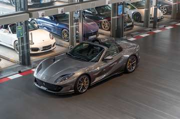 GTS - 1. Hand - Carbon - Lift