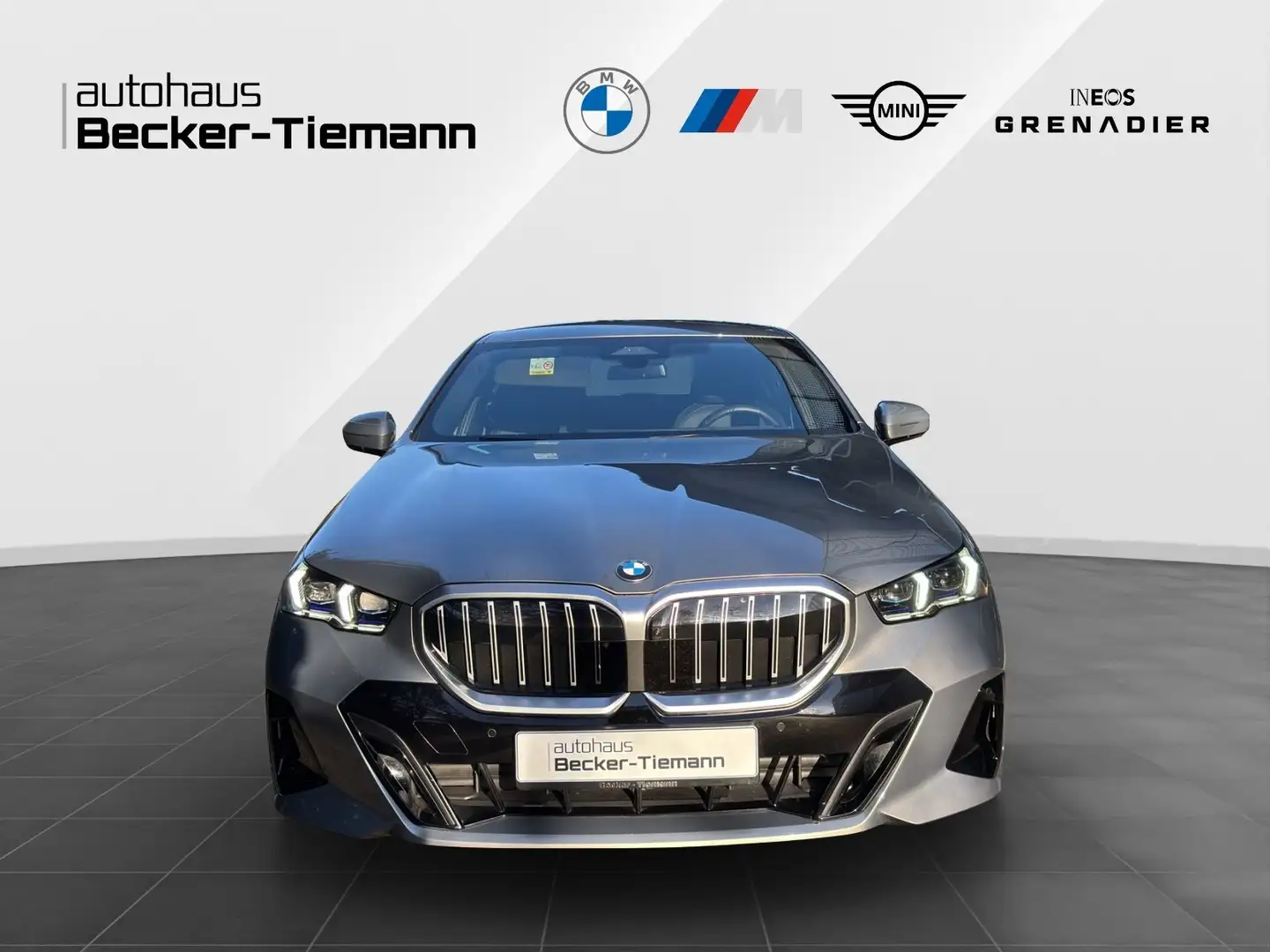BMW 520 d Limousine M Sport | AHK | DA+| 360° | HarmanK | Grau - 2