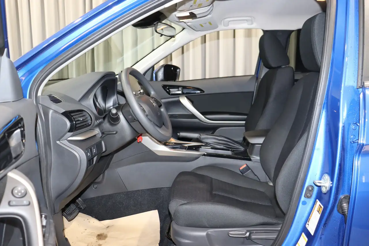 Mitsubishi Eclipse Cross снимка Mitsubishi Eclipse Cross